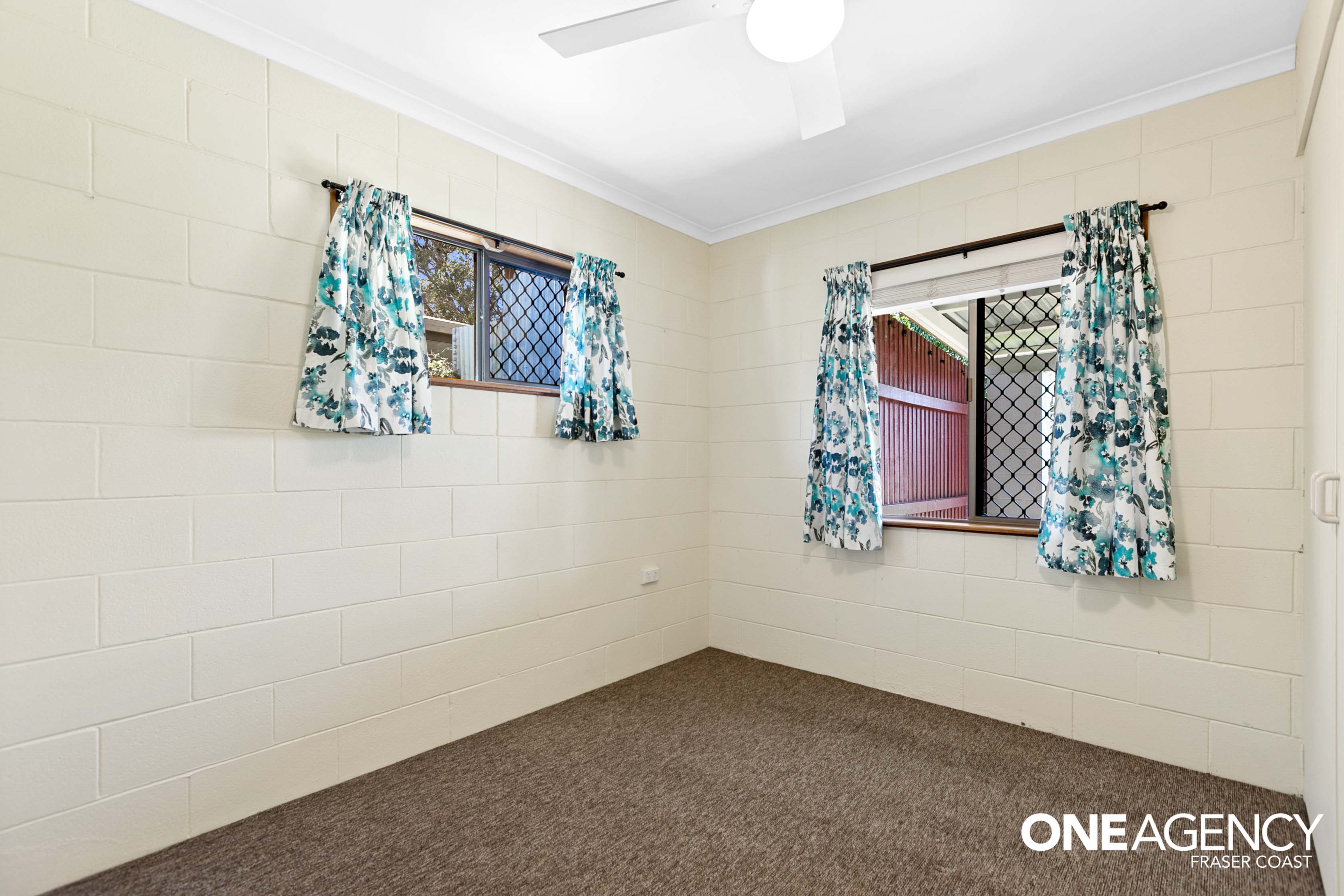 21 Cooloola Crescent, Urangan