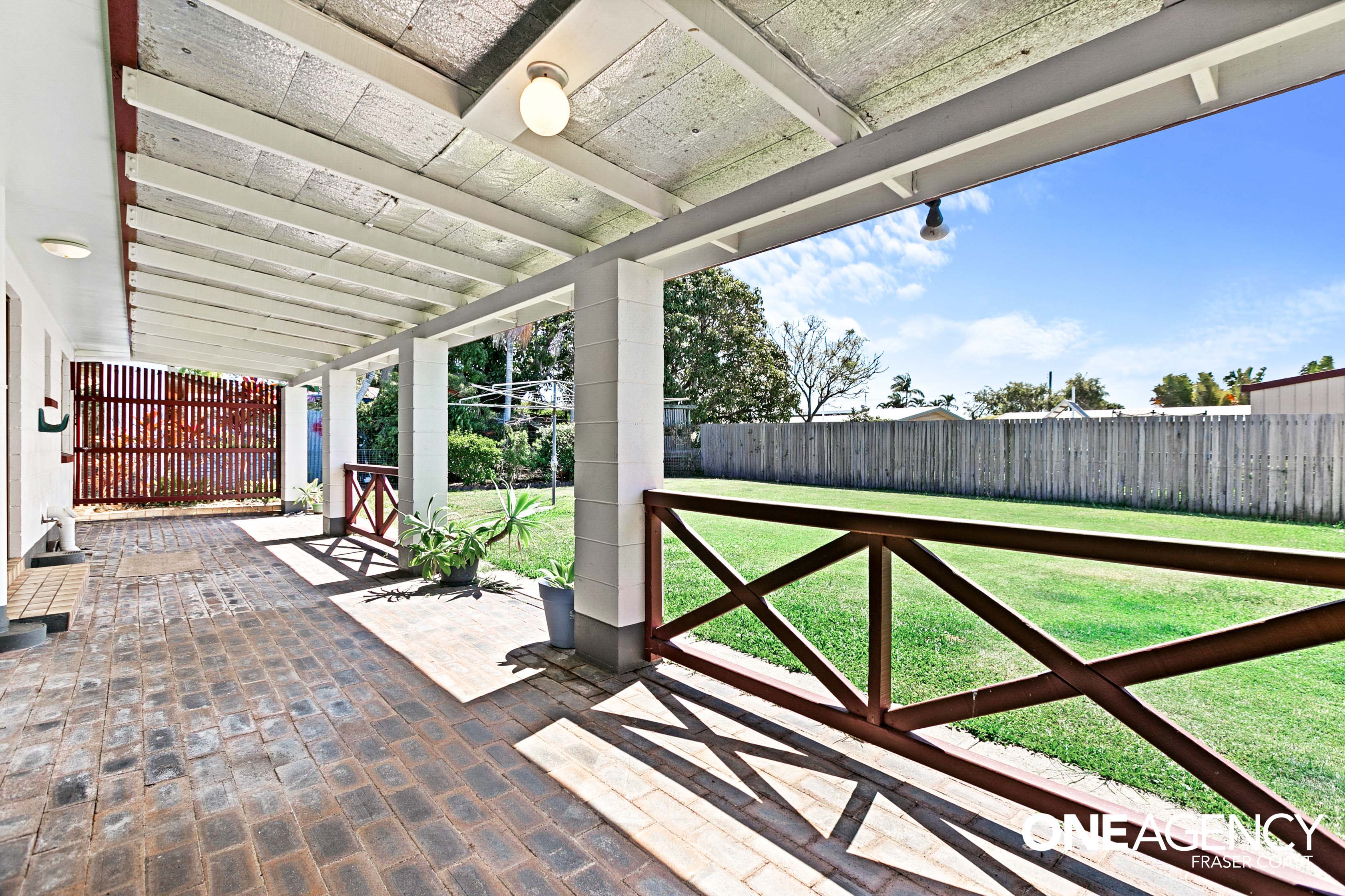 21 Cooloola Crescent, Urangan