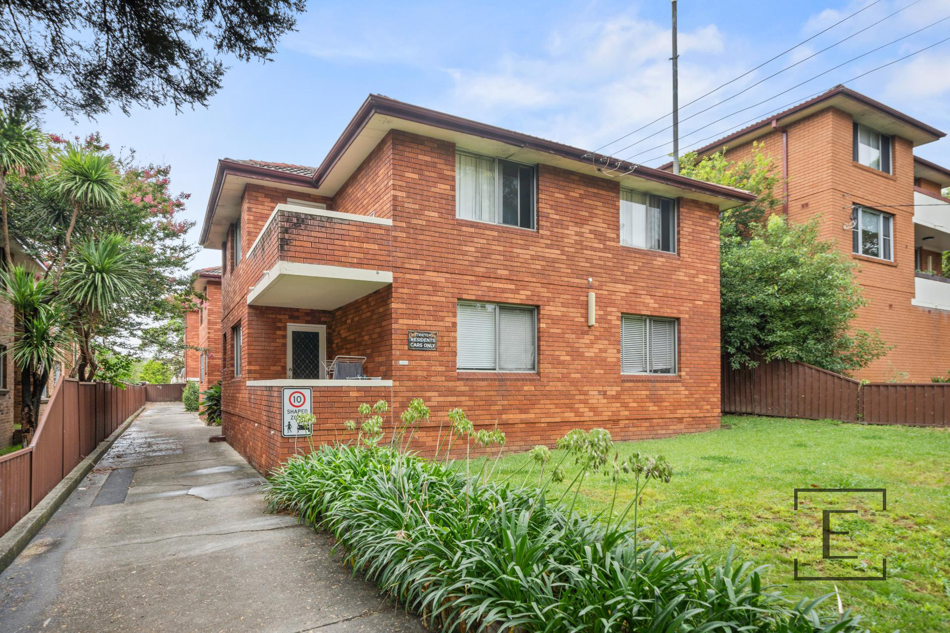 5 / 6 Eastbourne Road, Homebush West