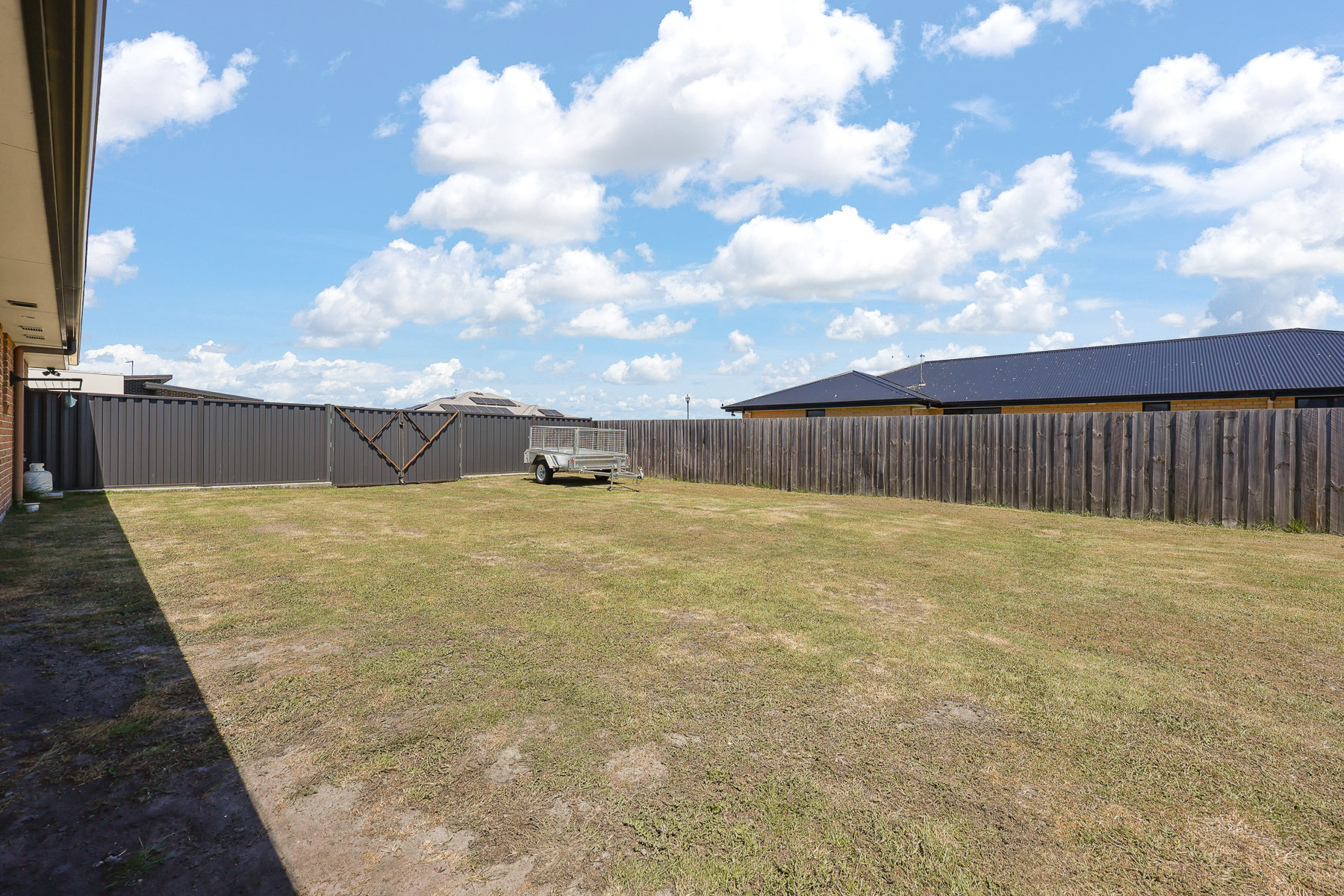 3 Axton Close, George Town