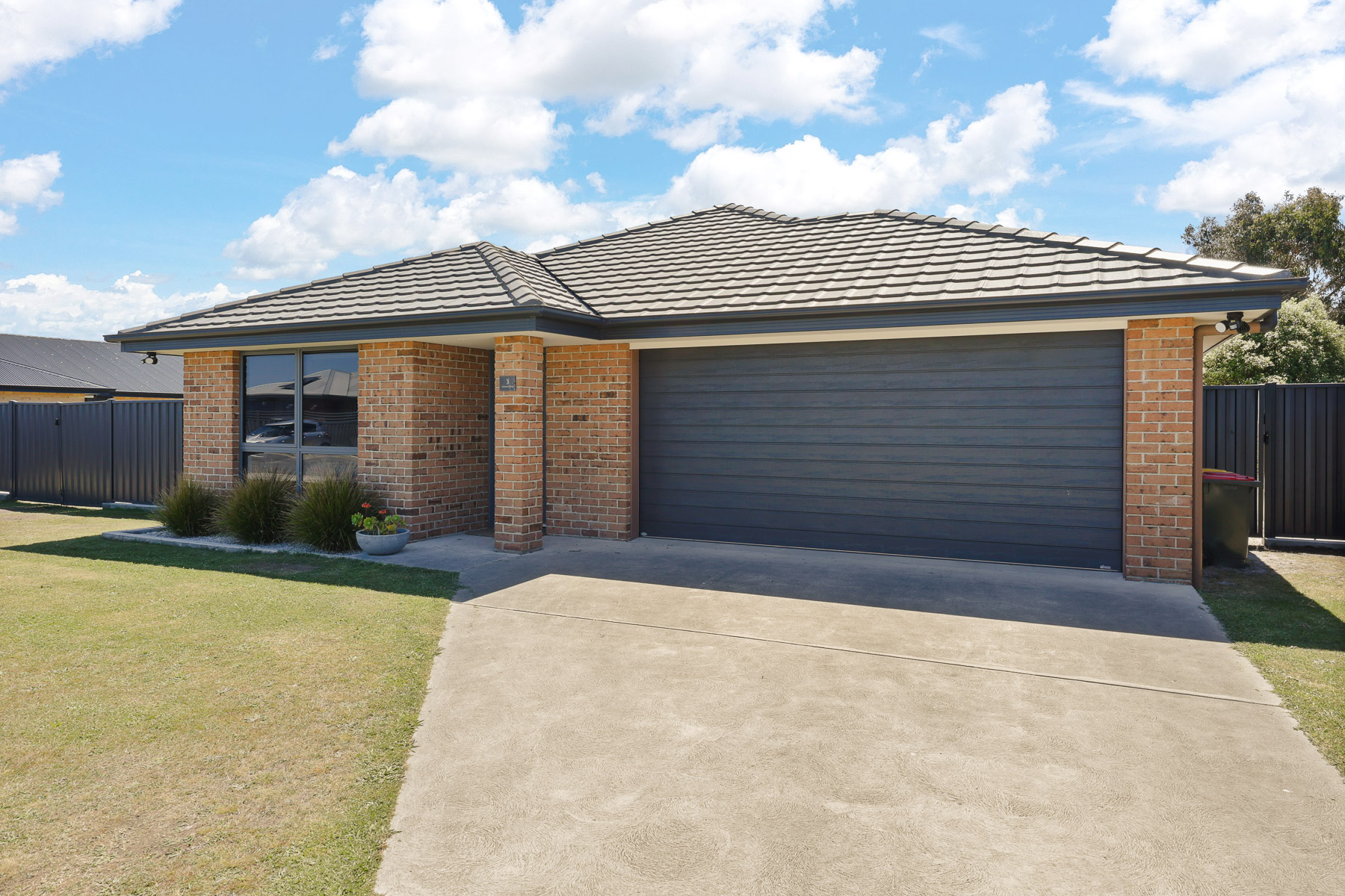 3 Axton Close, George Town