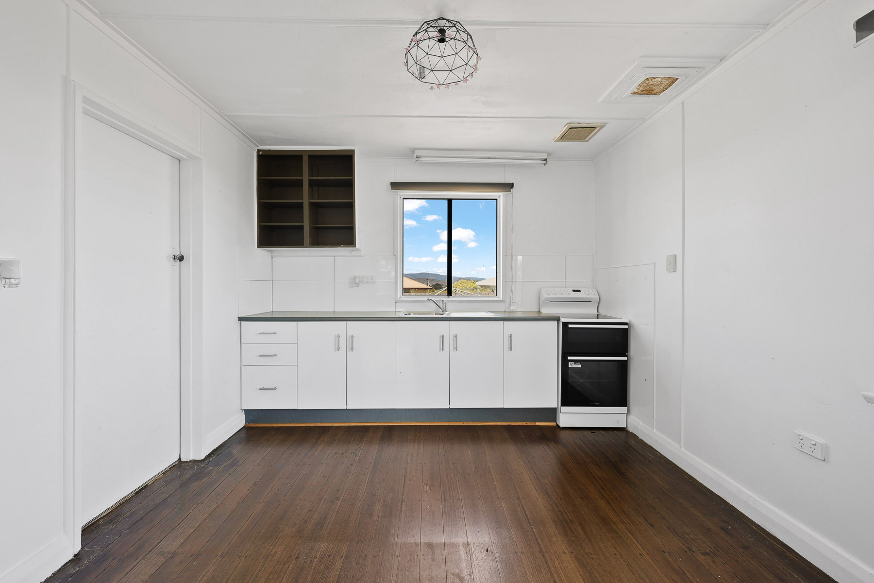 9 Grindrod Avenue, George Town