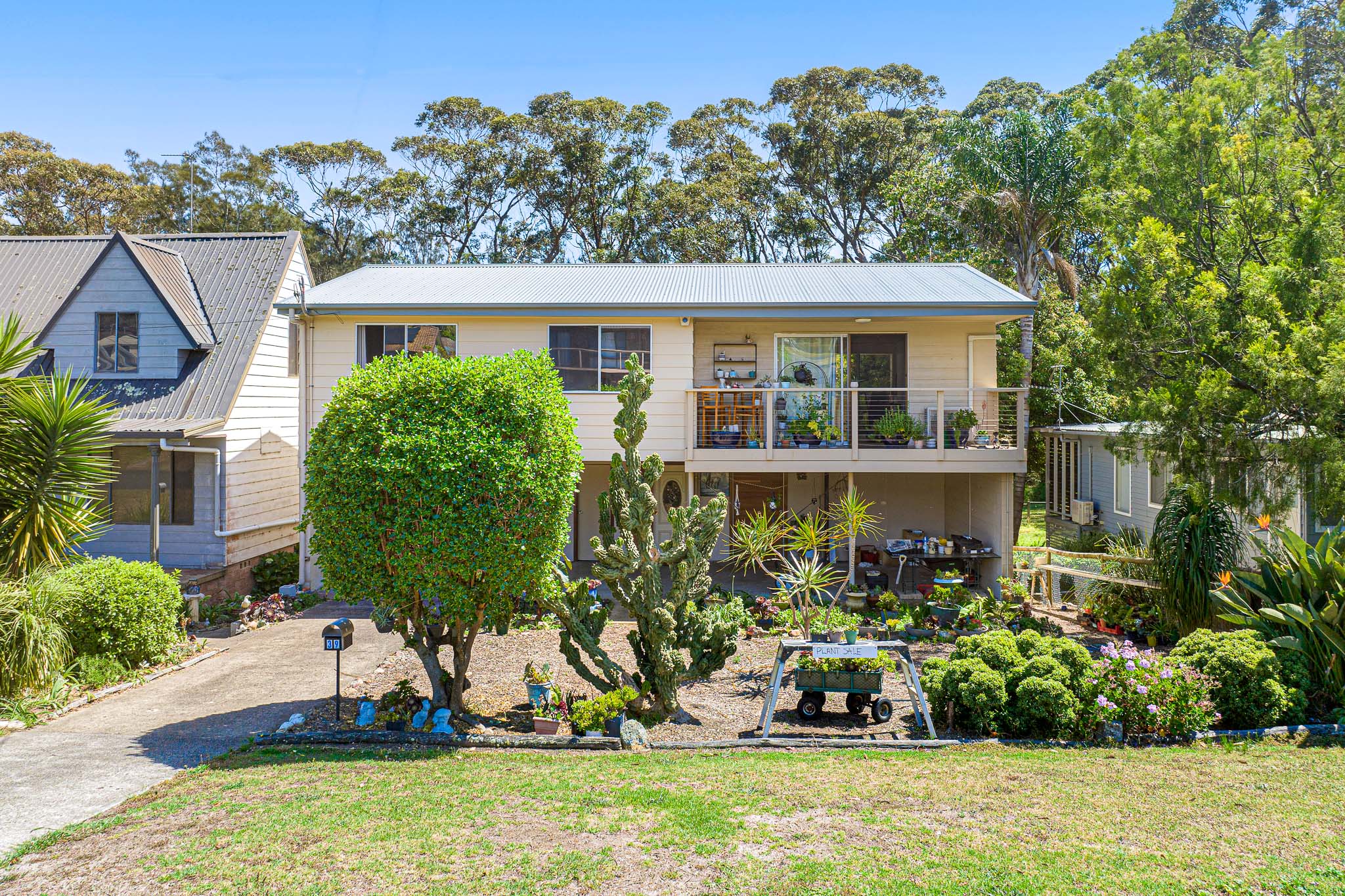 39 Lakeside Drive, Kianga
