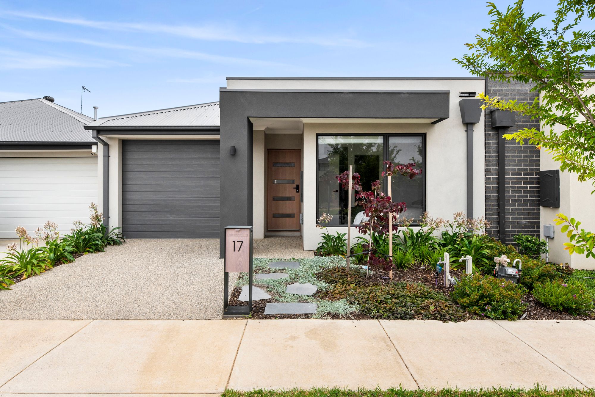 Listing image for 17 Fleurieu Circuit, ARMSTRONG CREEK  VIC  3217