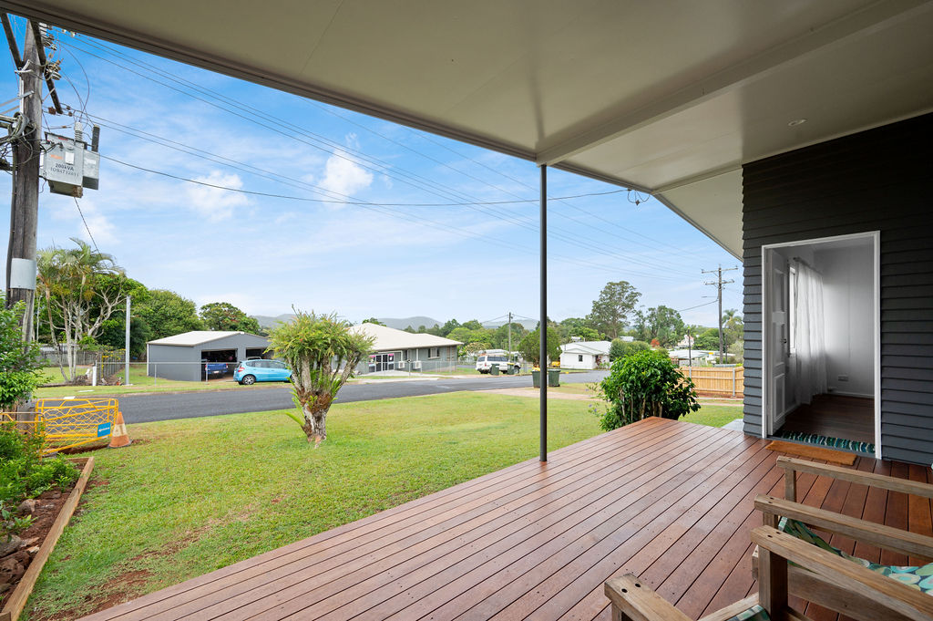 21 Viola Street, Atherton