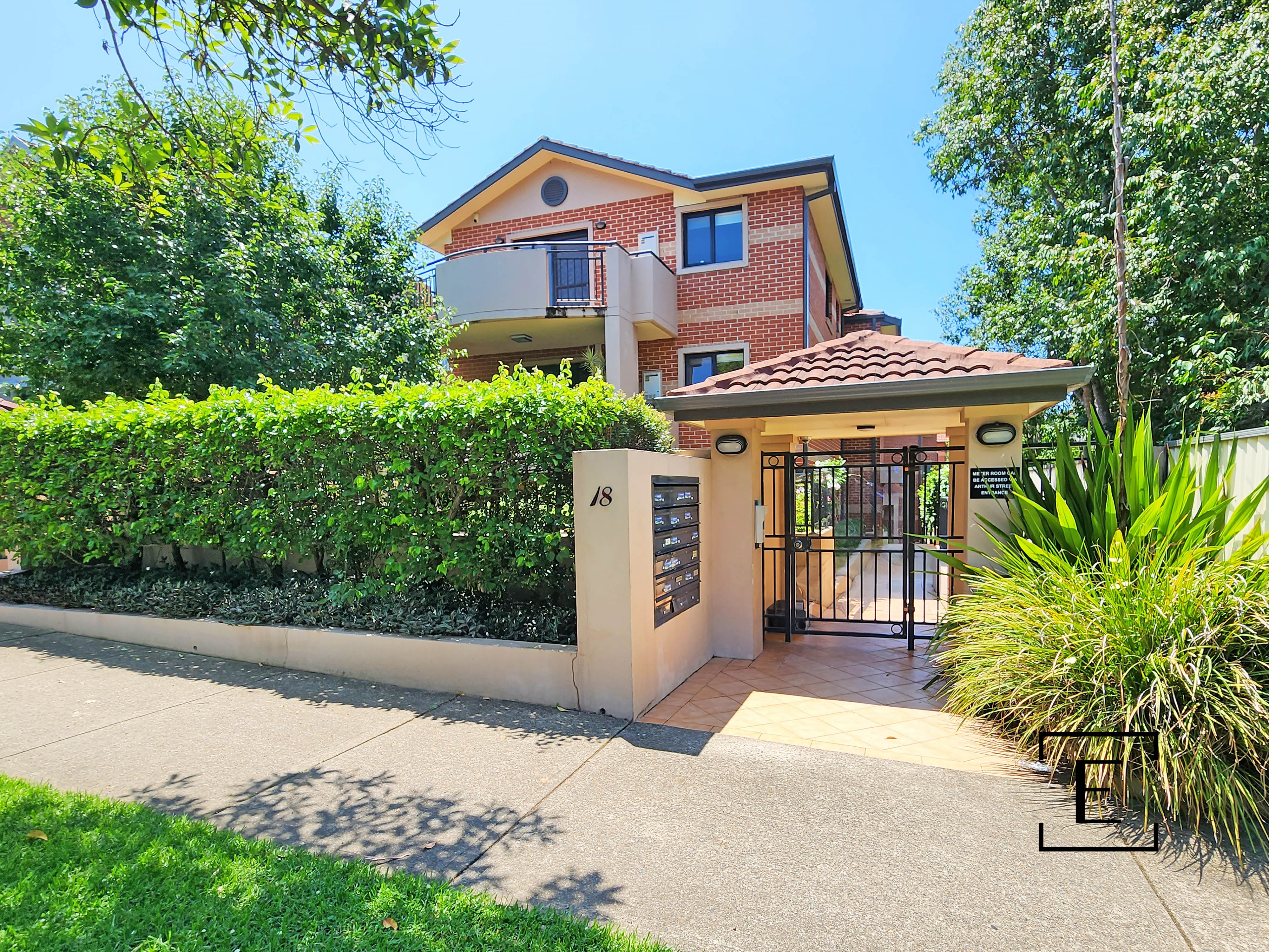 5 / 18 Eastbourne Road, Homebush West