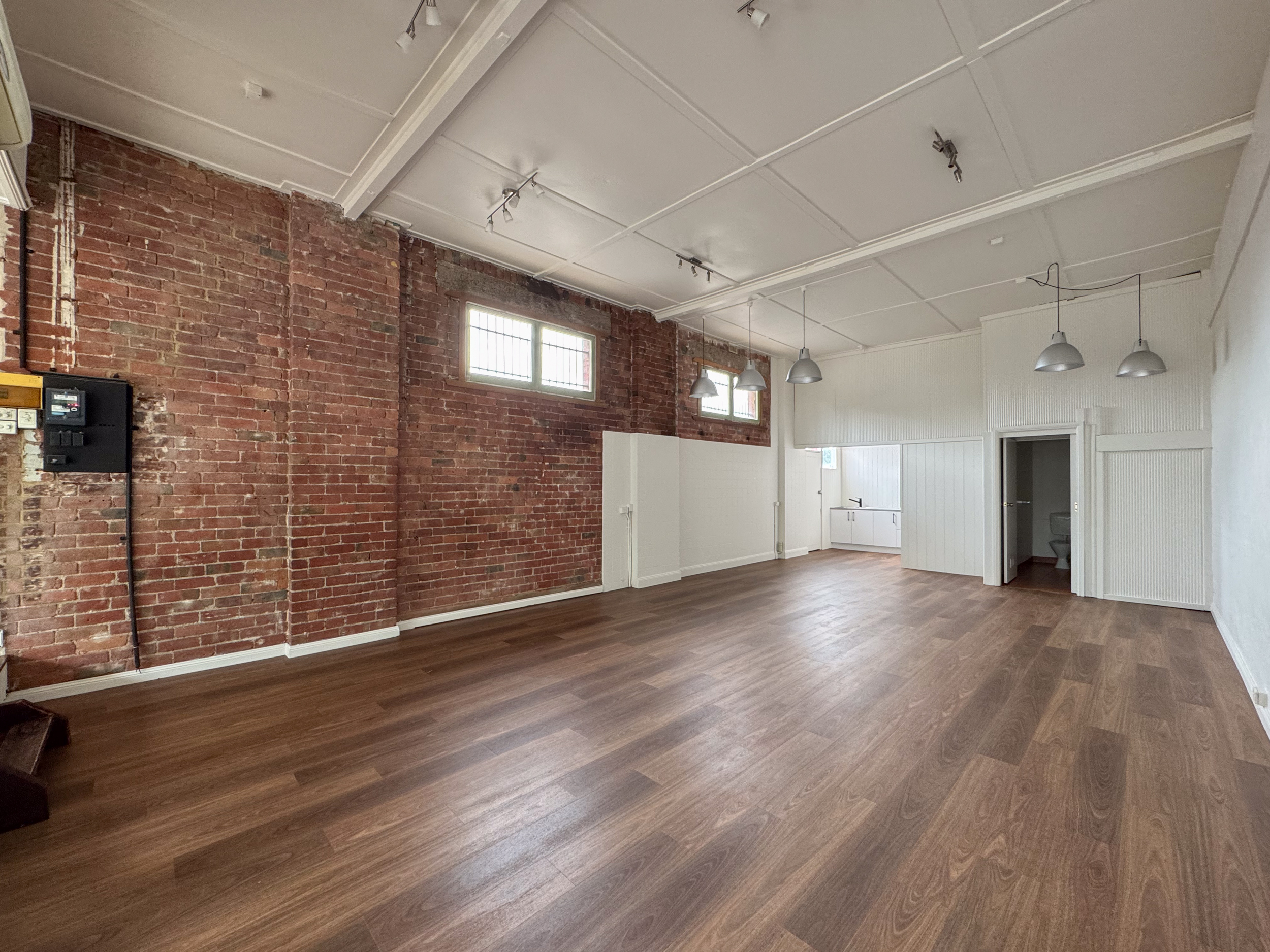 50 High Street, Mansfield