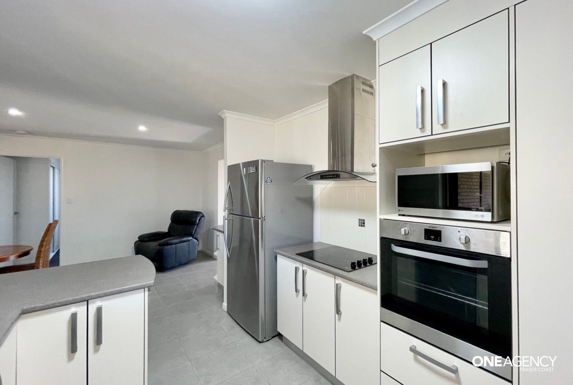 8 Eyre Court, Urraween