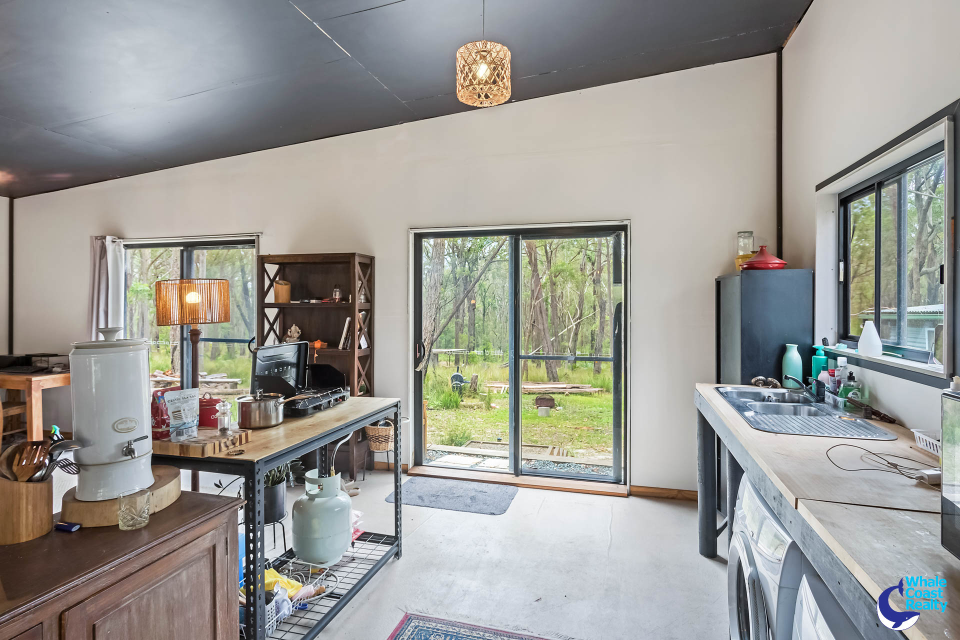 1067 CONGO ROAD, Meringo