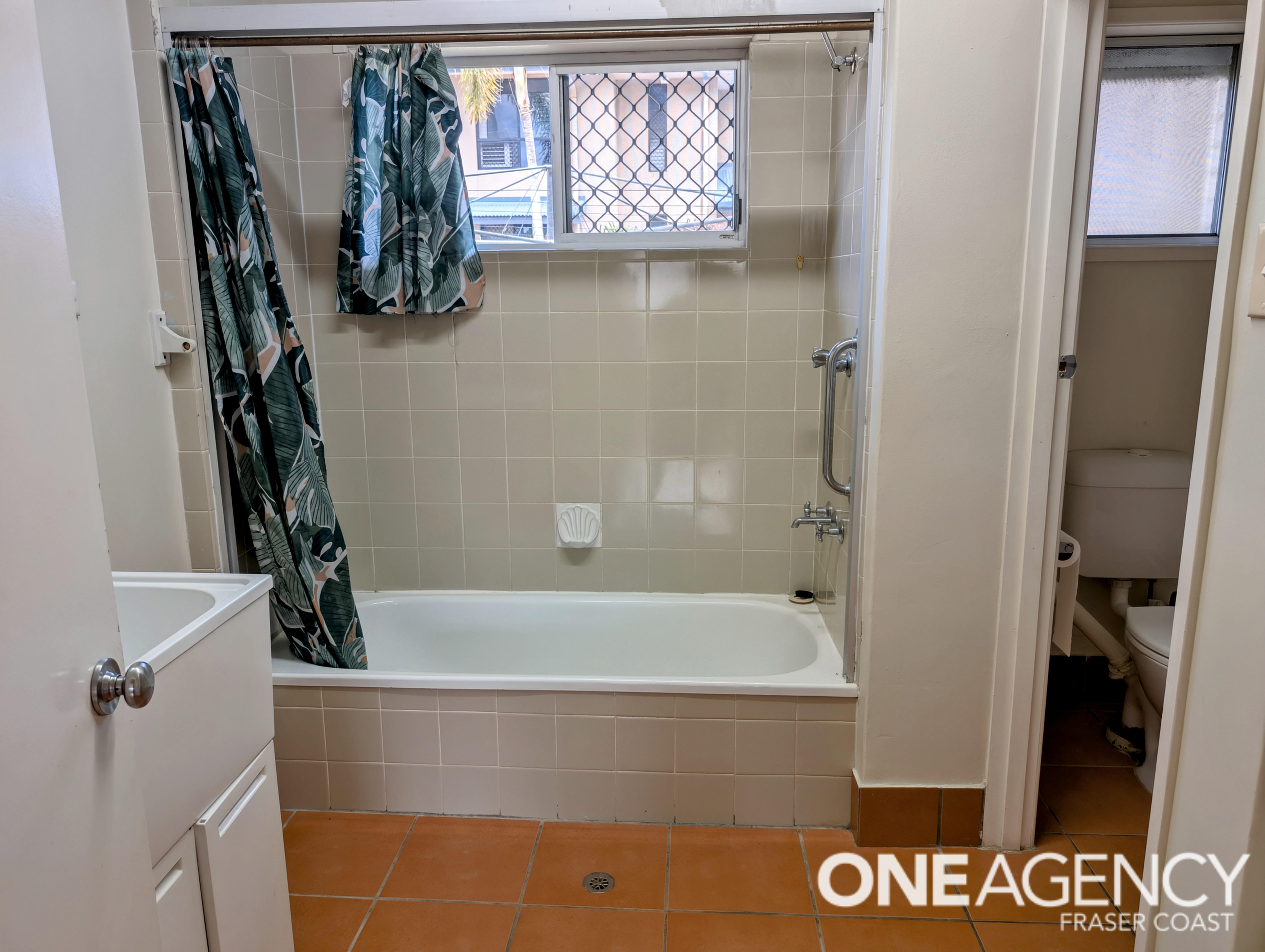 3 / 581 Esplanade, Urangan