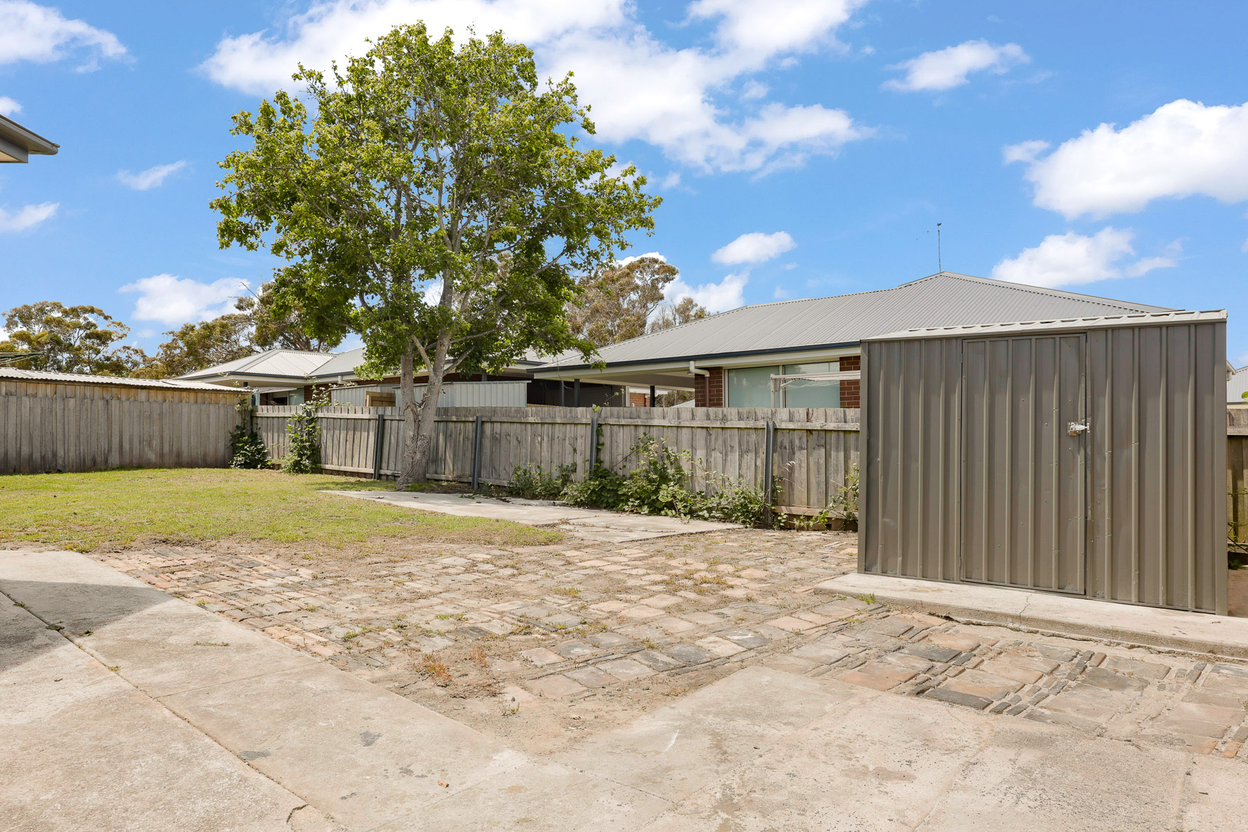 8 Hammond Avenue, George Town