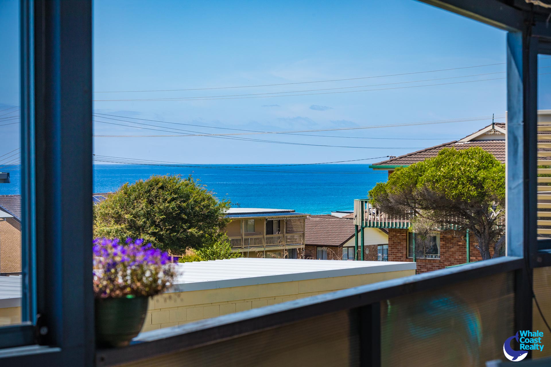 32 Sunset Boulevard, Kianga