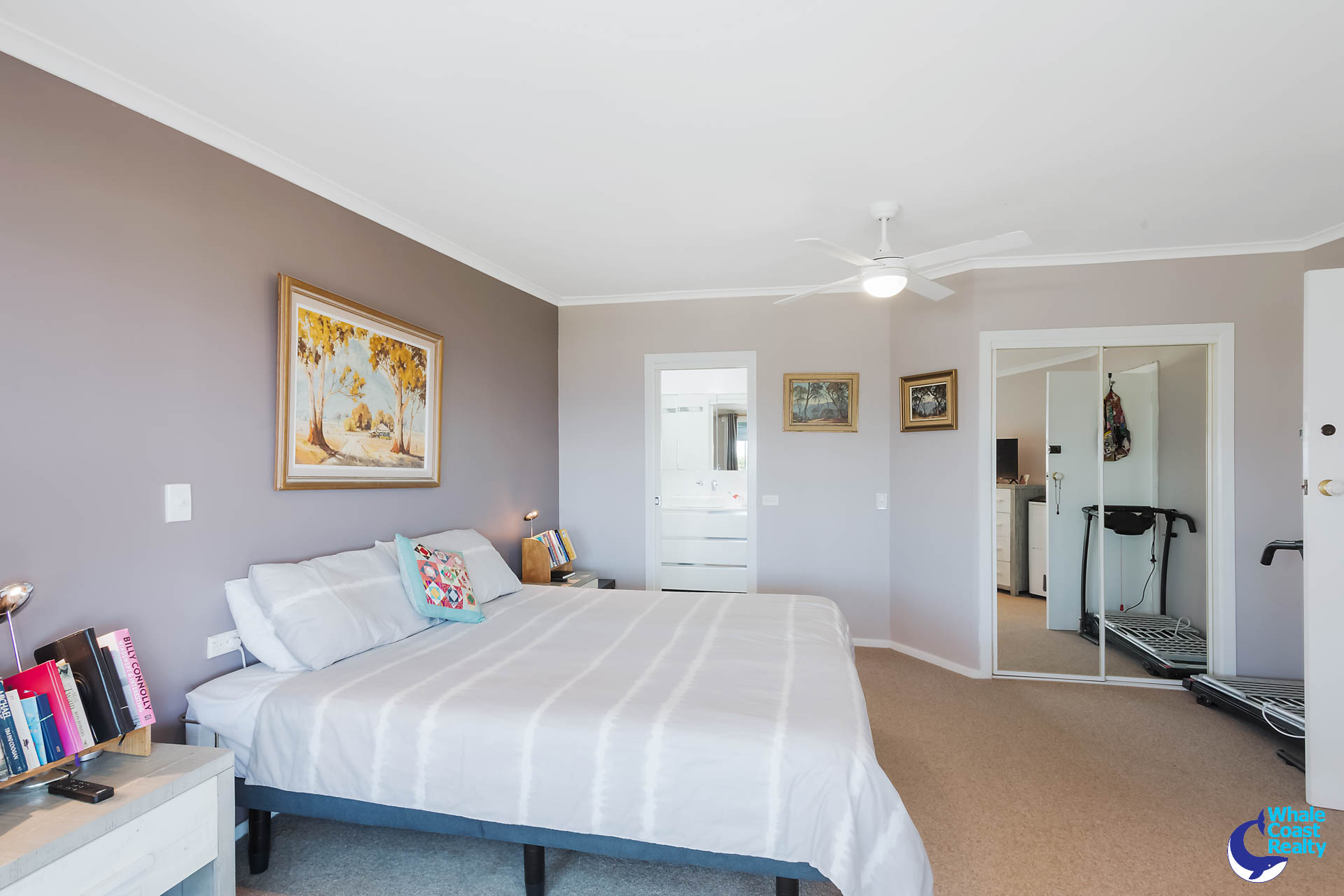 32 Sunset Boulevard, Kianga