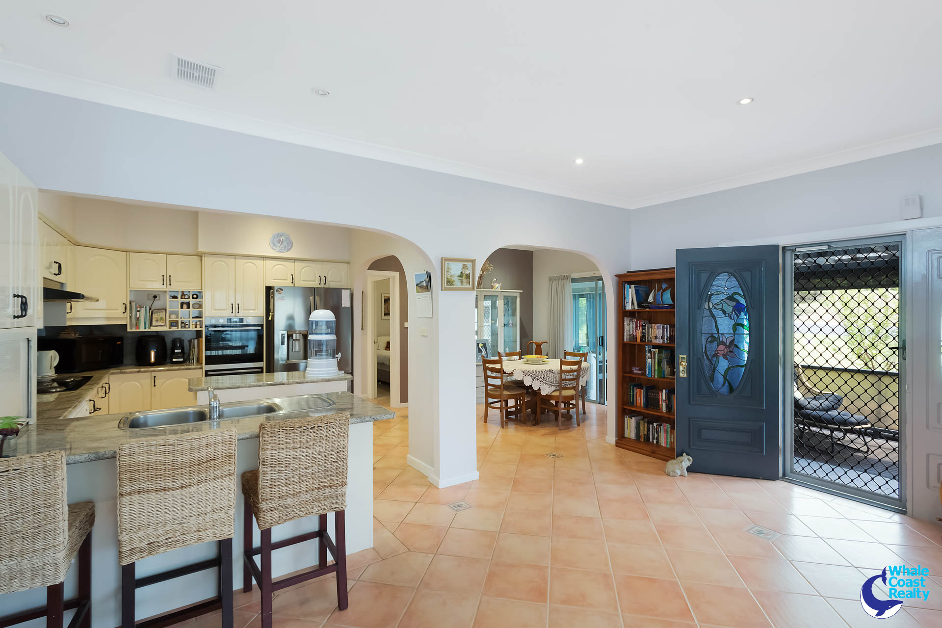 32 Sunset Boulevard, Kianga