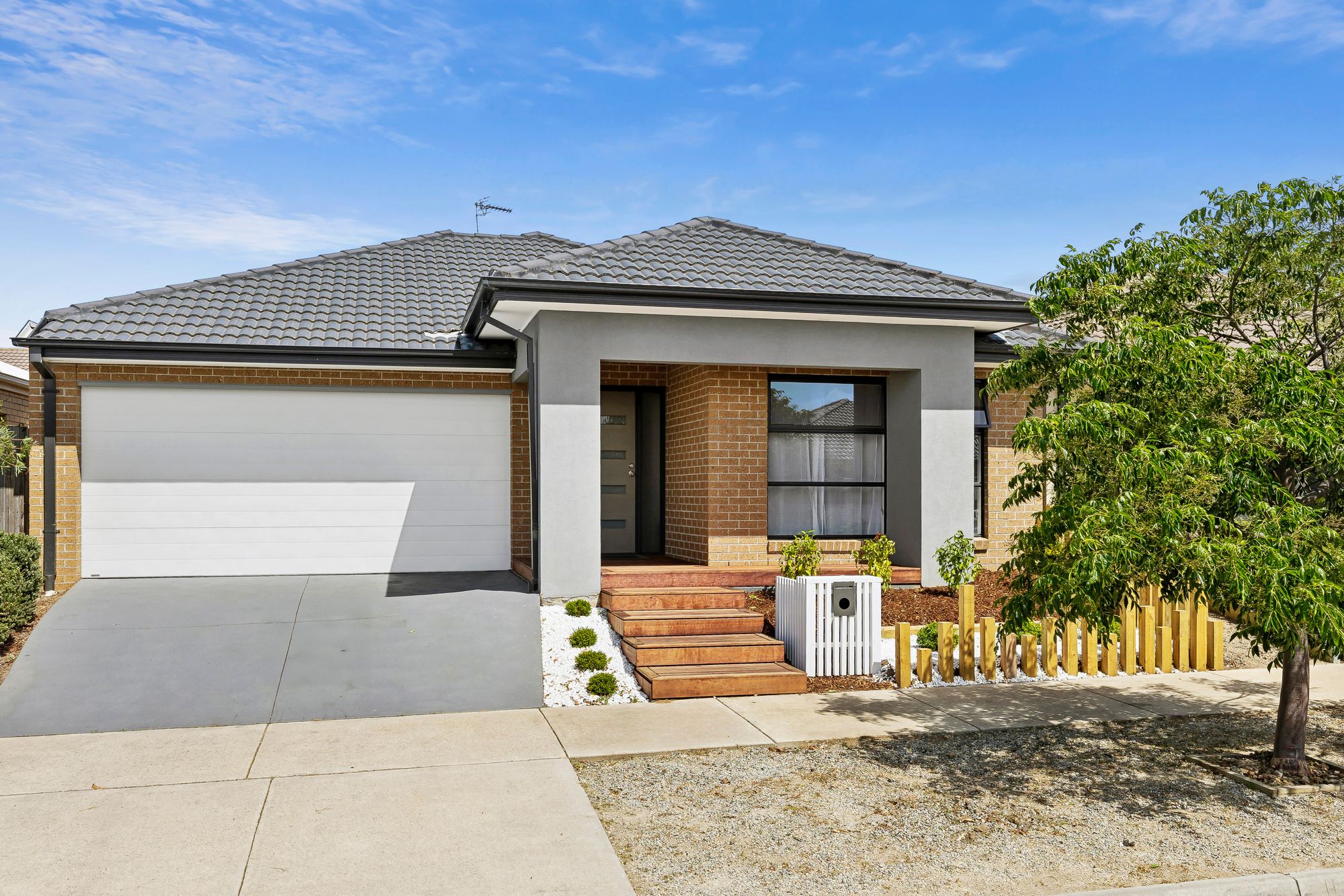 Listing image for 6 Watt Way, ARMSTRONG CREEK  VIC  3217