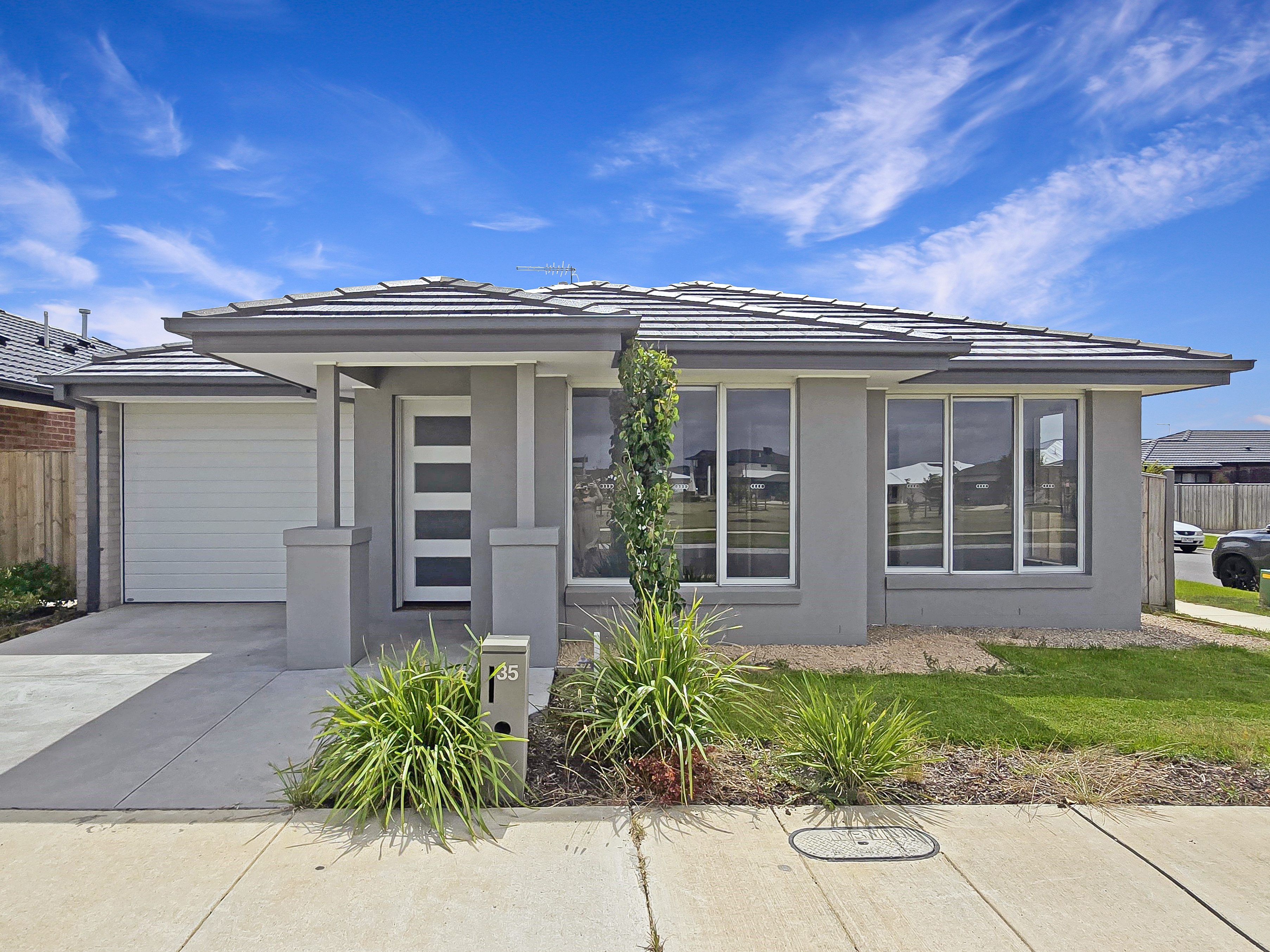 Listing image for 35 Avonbury Drive, ARMSTRONG CREEK  VIC  3217