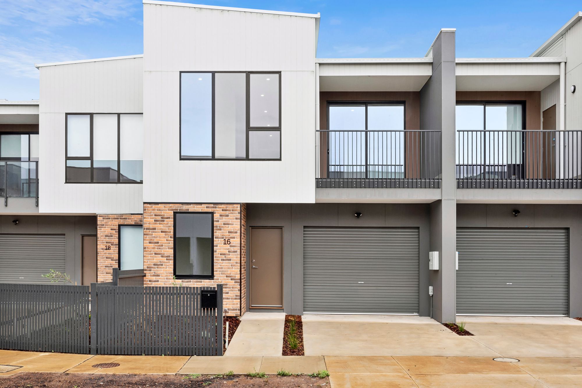 Listing image for 16 Ilinden Street, MOUNT DUNEED  VIC  3217