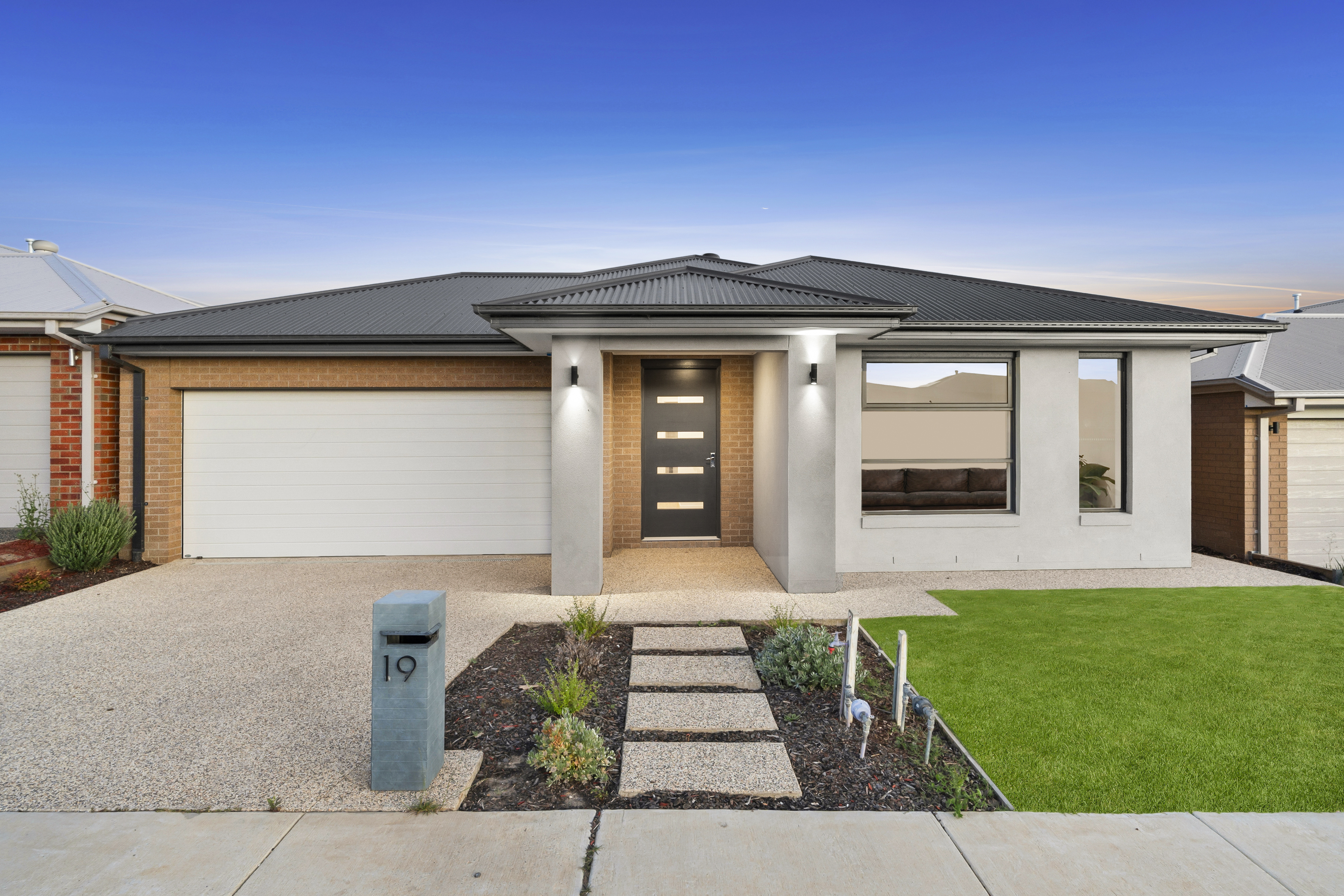 Listing image for 19 Wanderlust Drive, MOUNT DUNEED  VIC  3217