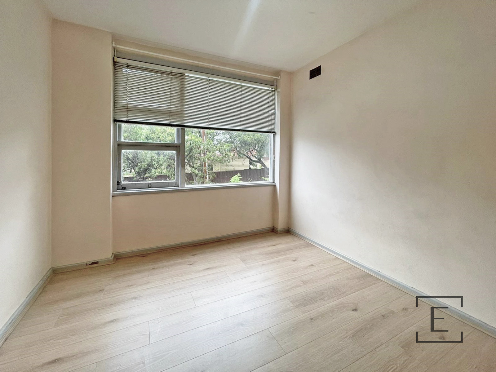 3 / 2 Parry Avenue, Narwee