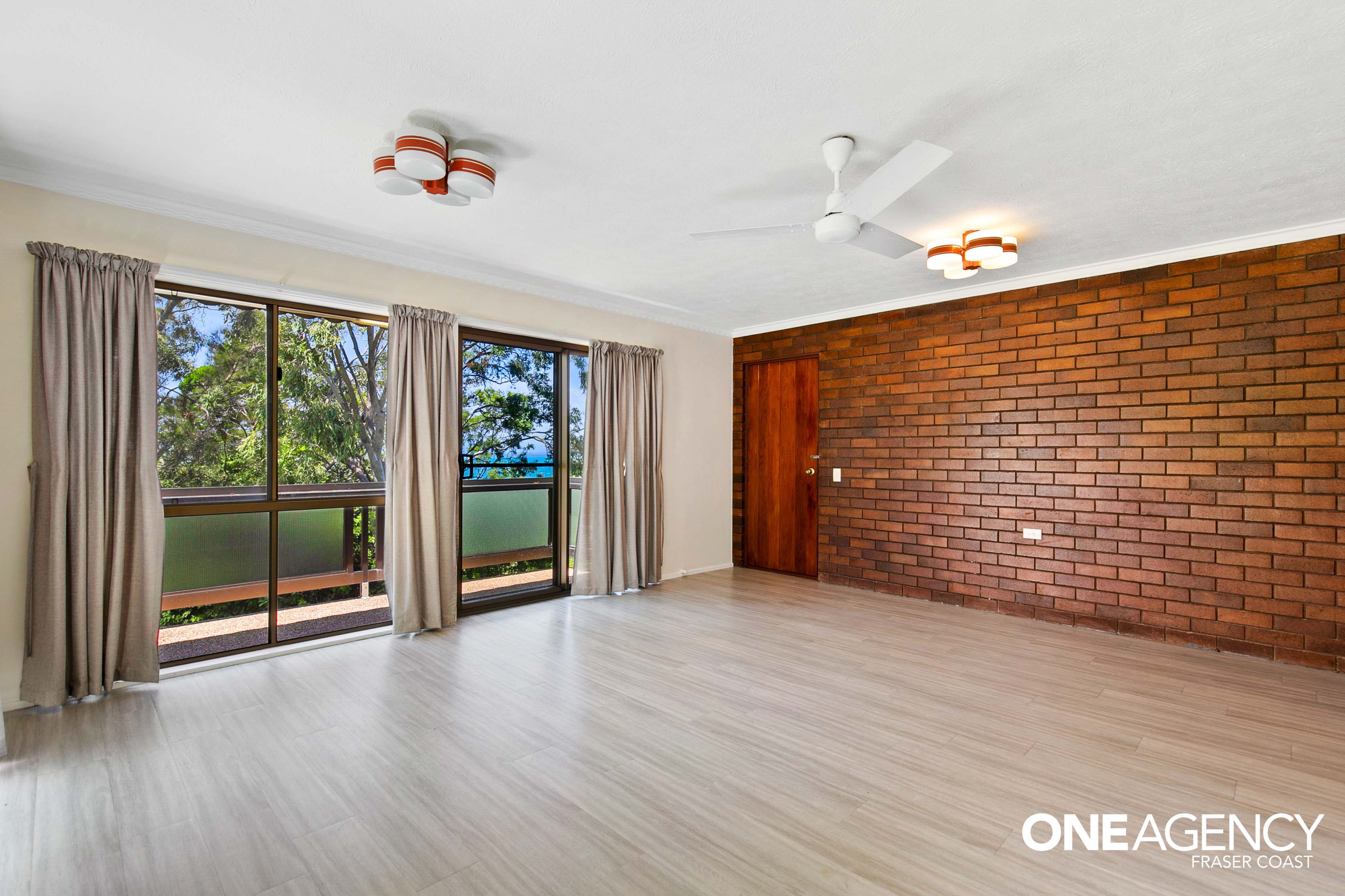 4 / 2 James Street, Urangan