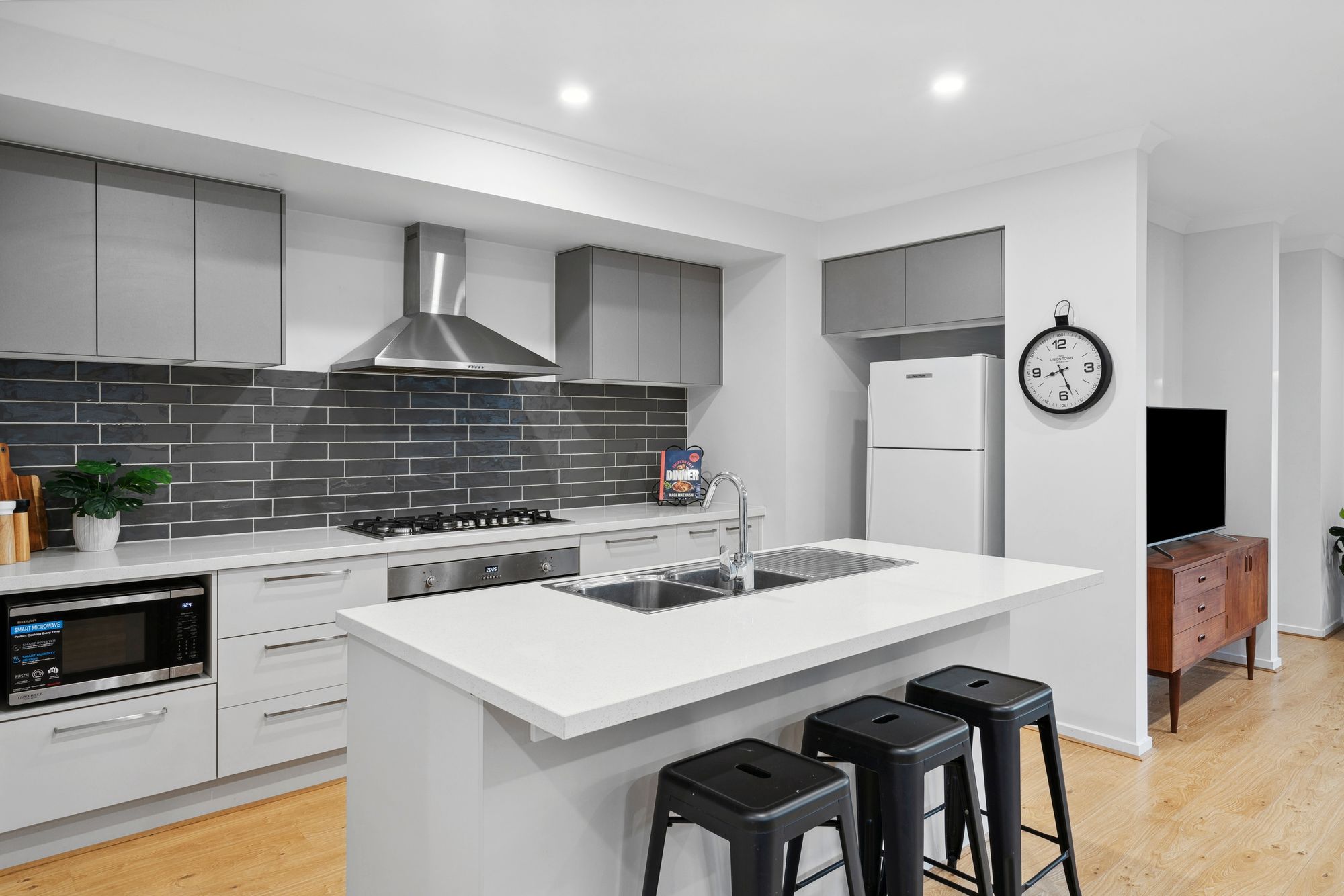 Listing image for 14 Carisbrook Street, ARMSTRONG CREEK  VIC  3217