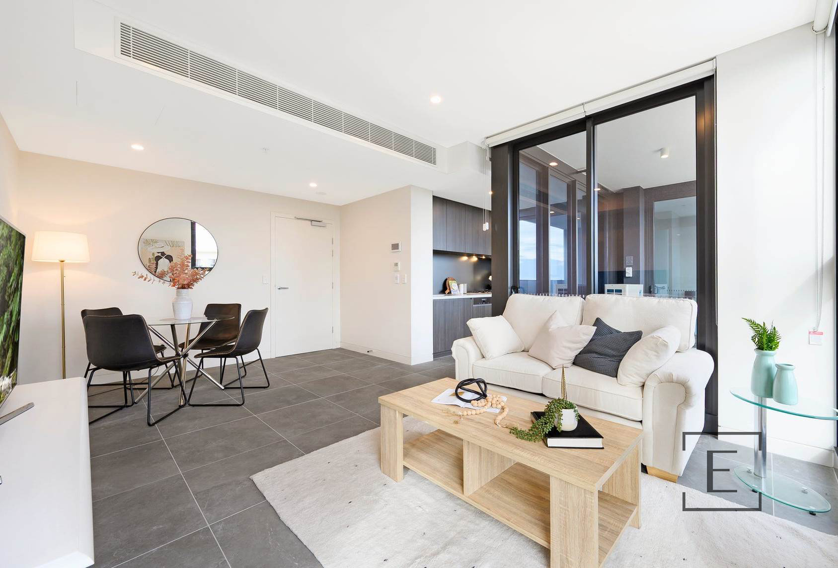 1707 / 7 Nipper Street, Homebush