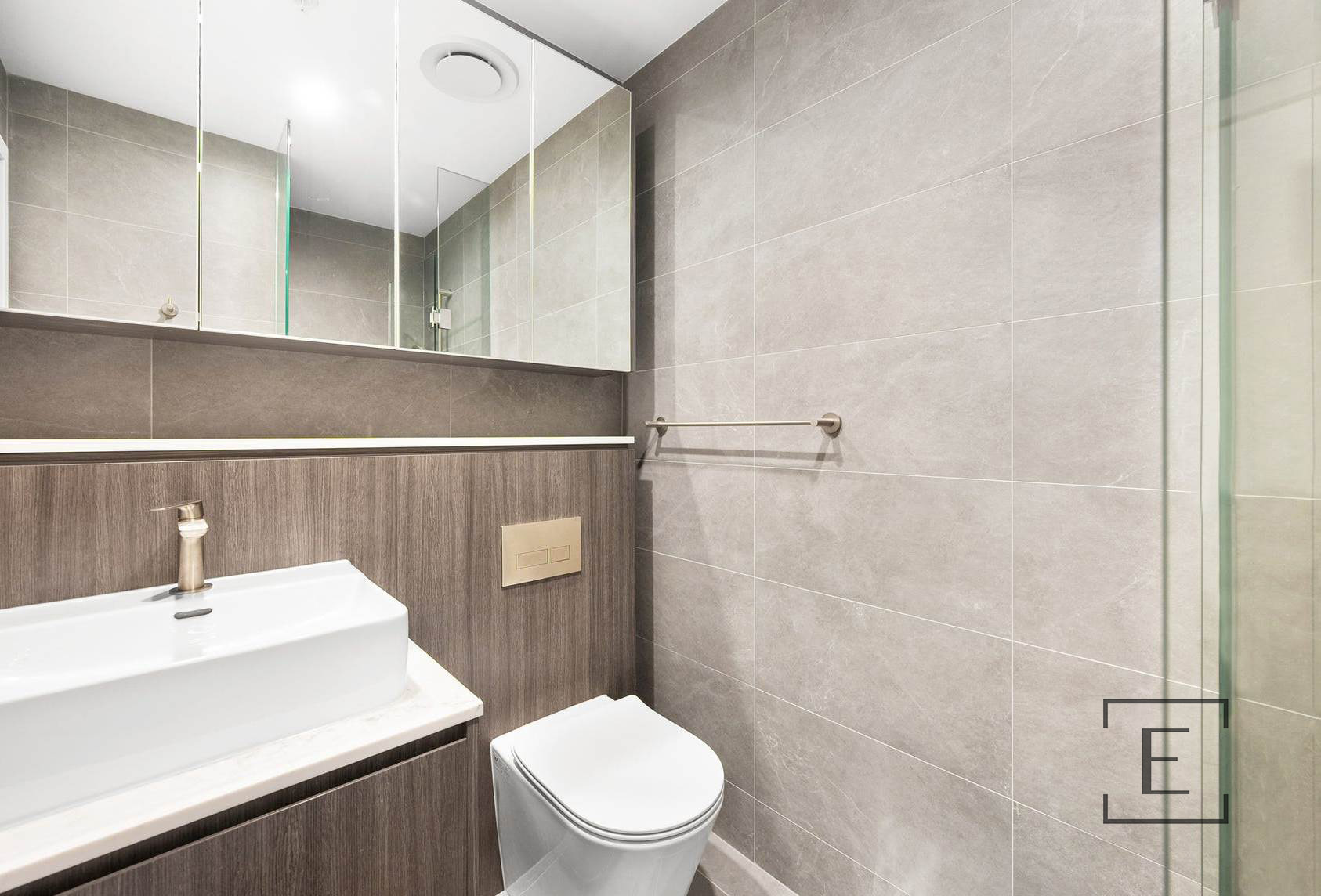 1707 / 7 Nipper Street, Homebush