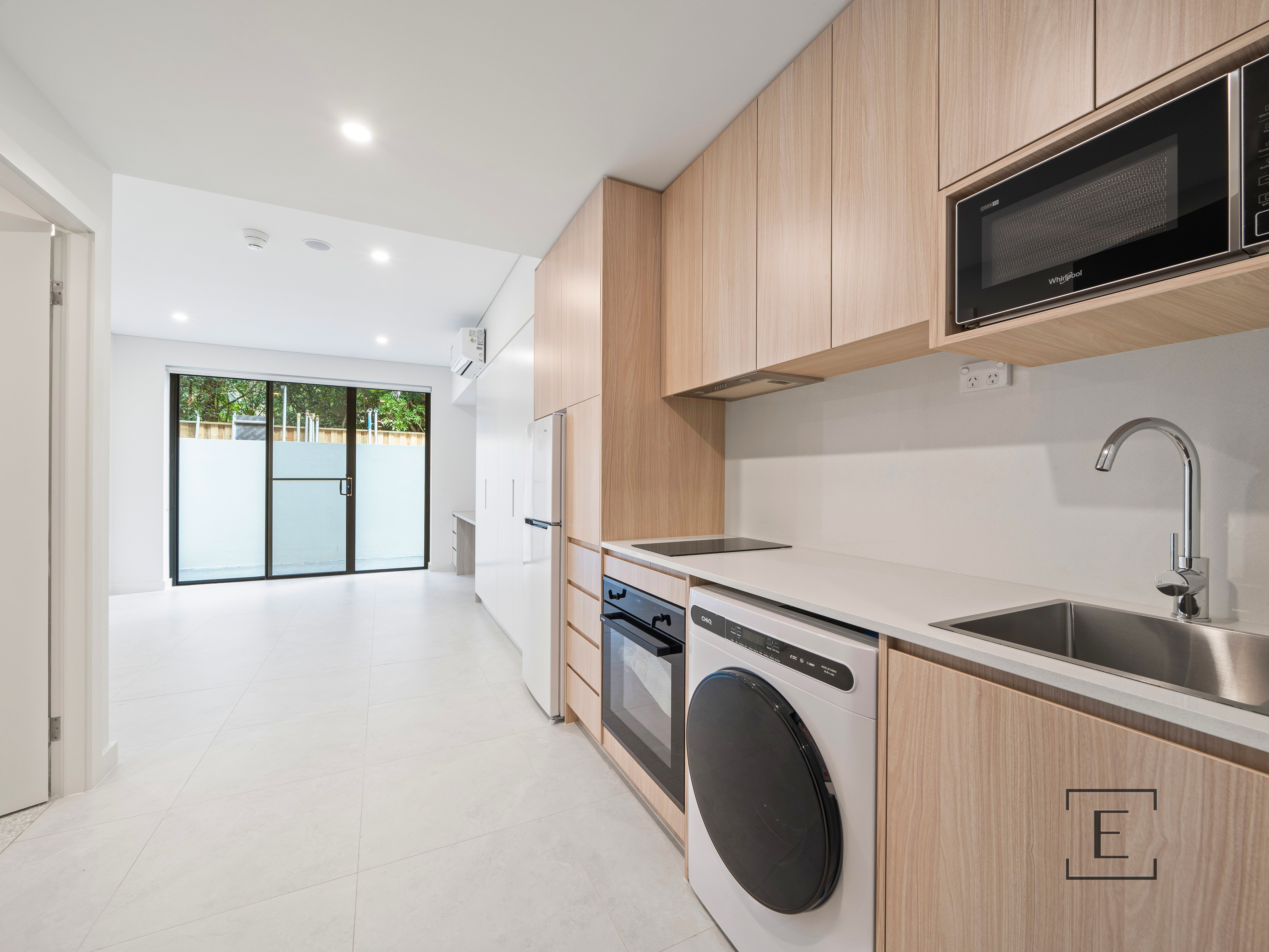 4 / 6 Gladys Avenue, Frenchs Forest