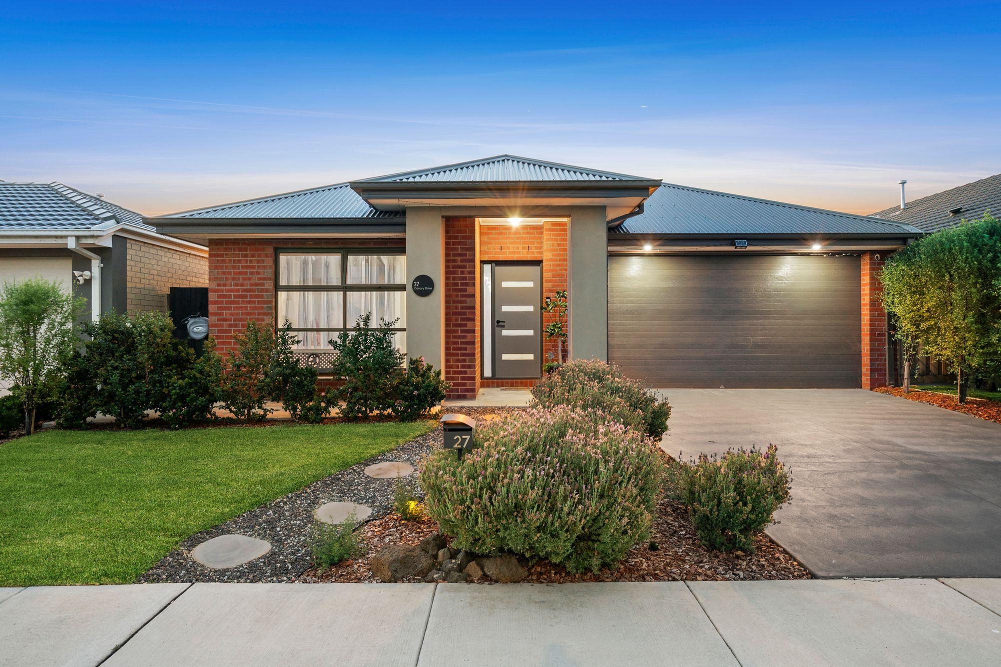 Listing image for 27 Canary Drive, ARMSTRONG CREEK  VIC  3217