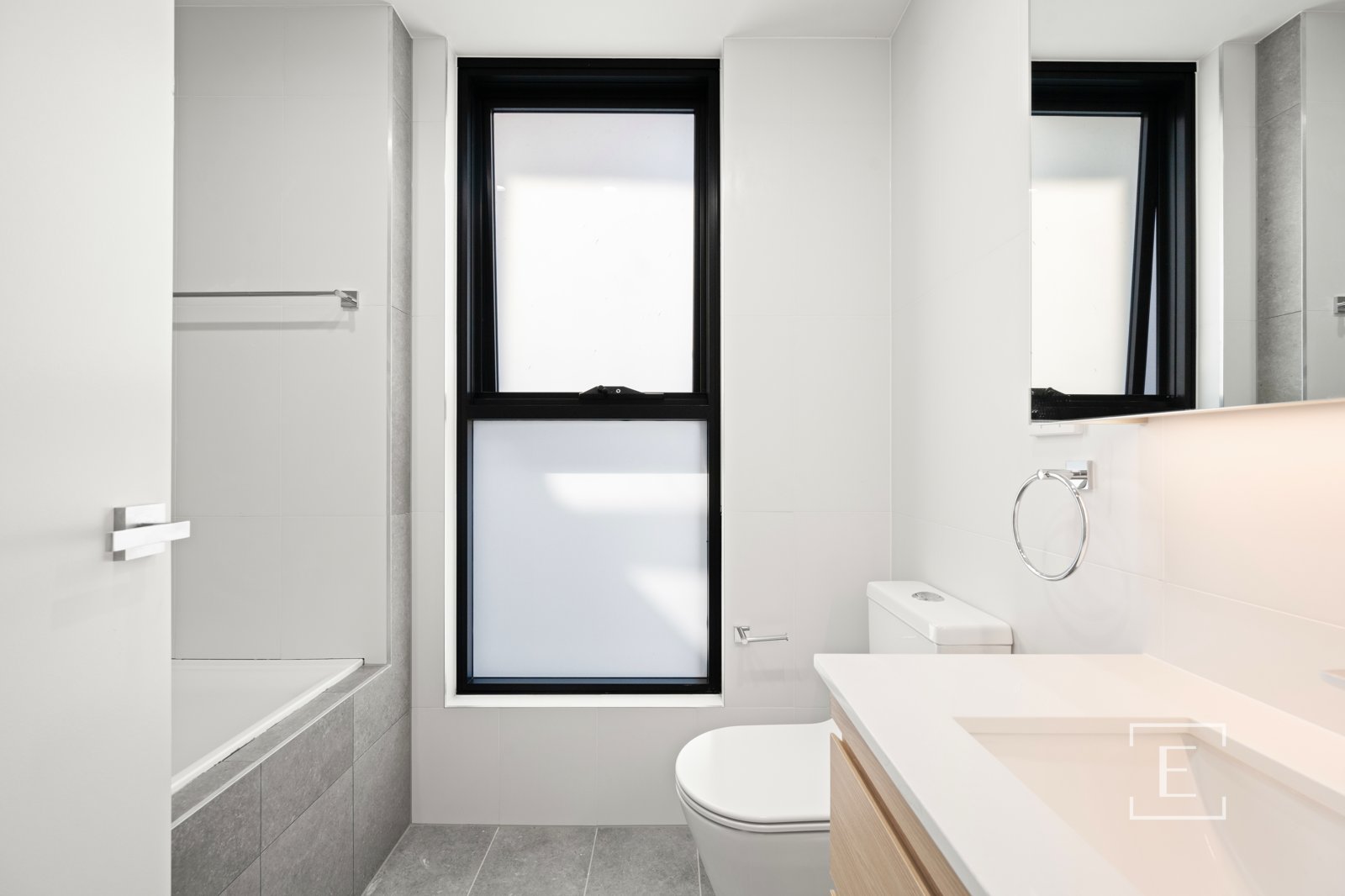 D309 / 76 Lakeside Parade, Jordan Springs