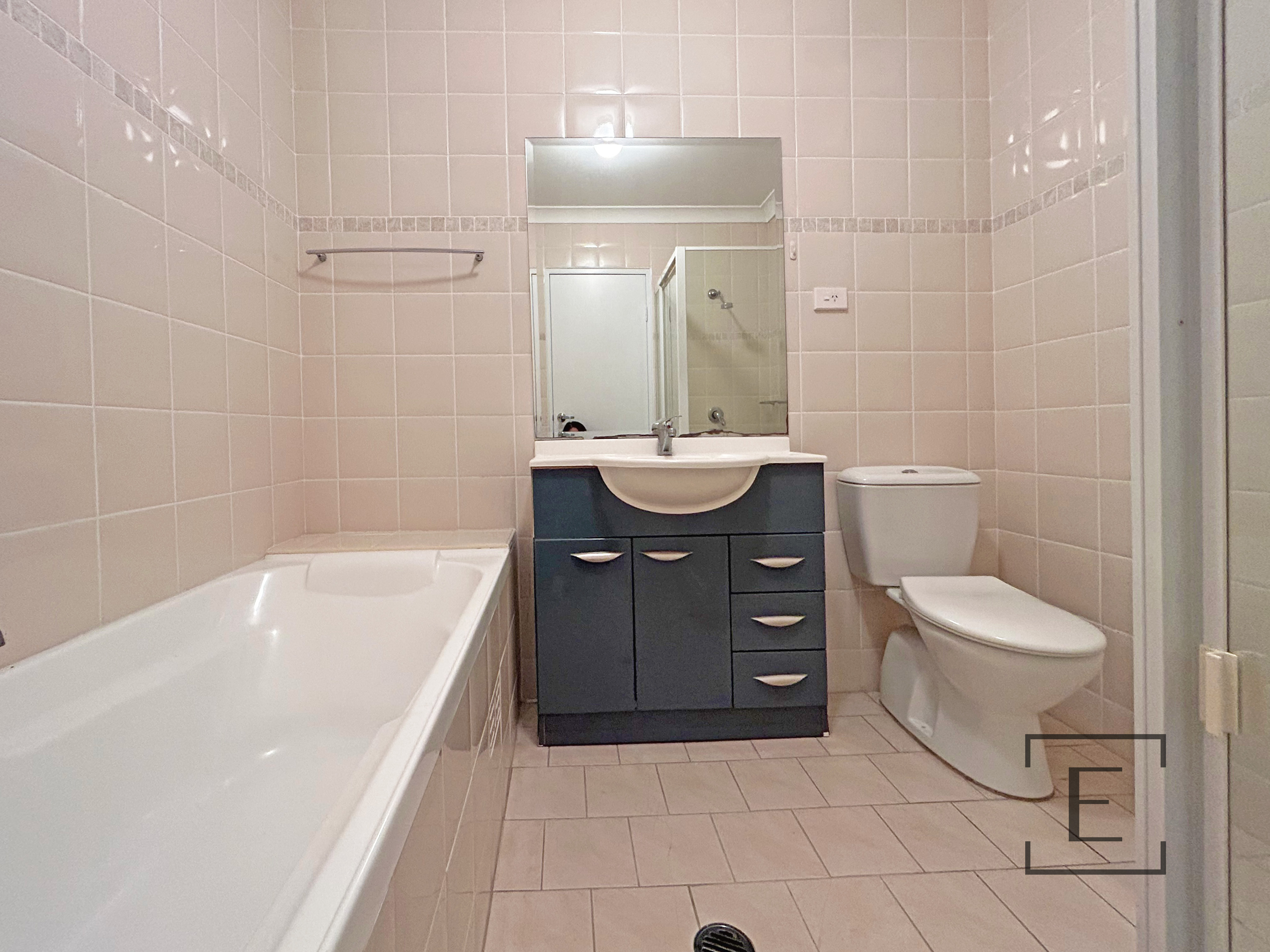 12 / 2A Hamilton Street East, North Strathfield