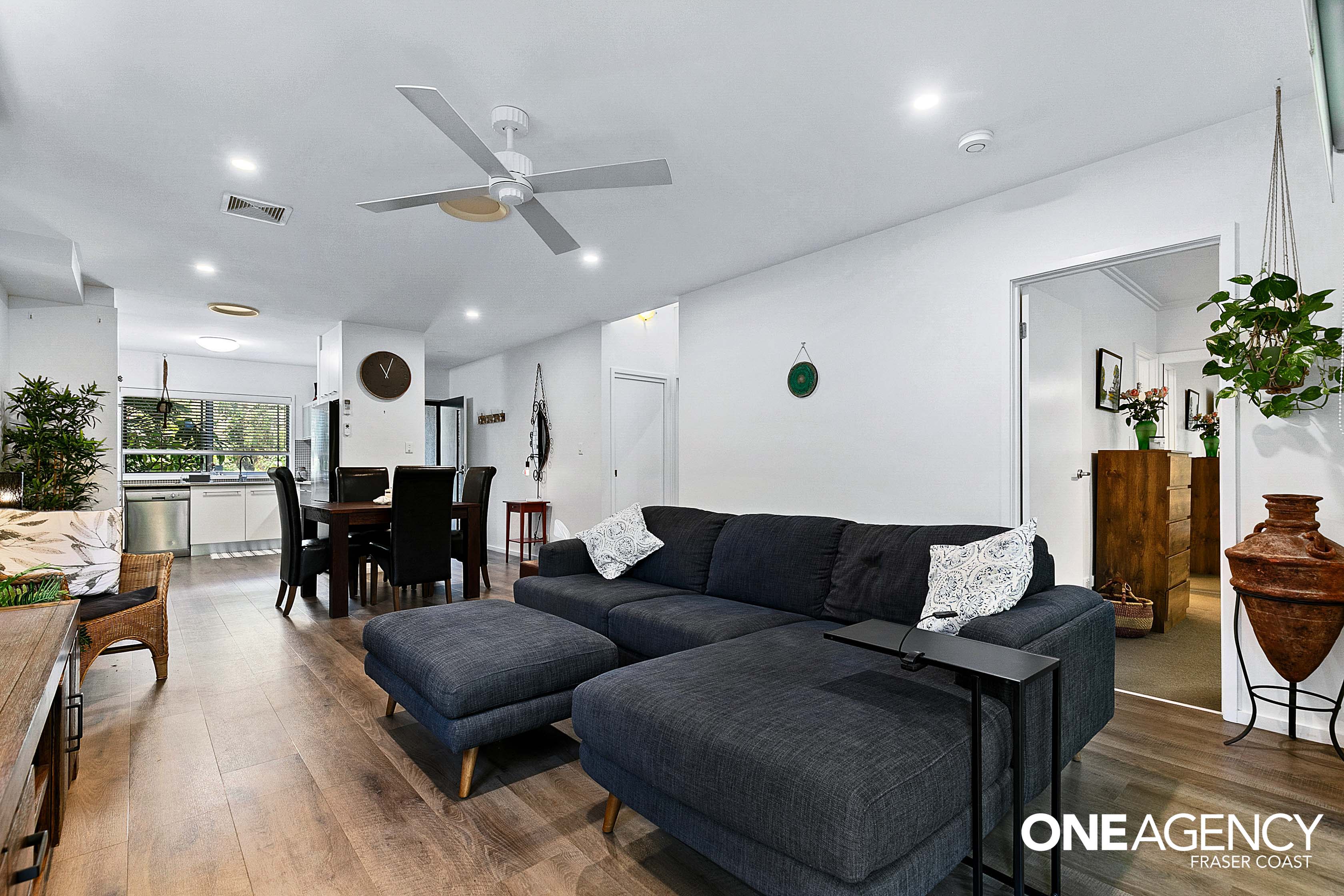 16 / 80 Moolyyir Street, Urangan