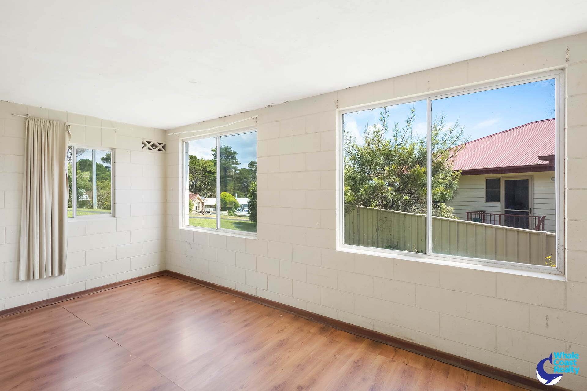 16 Thomson Parade, Dalmeny