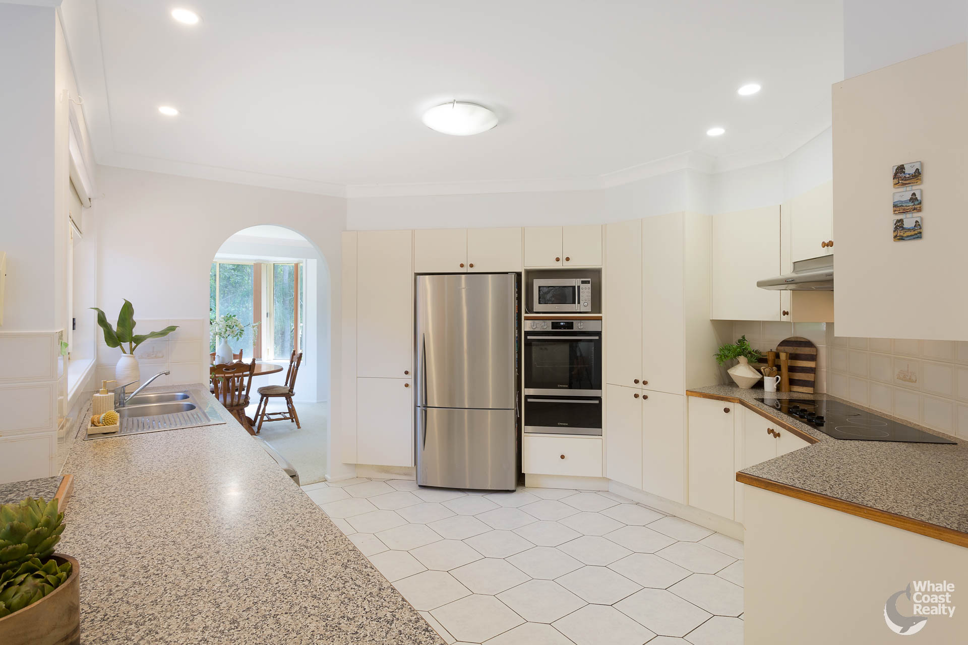 18 Mummaga Lake Drive, Dalmeny