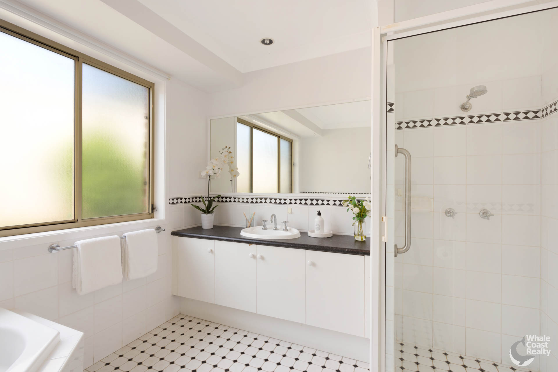 18 Mummaga Lake Drive, Dalmeny