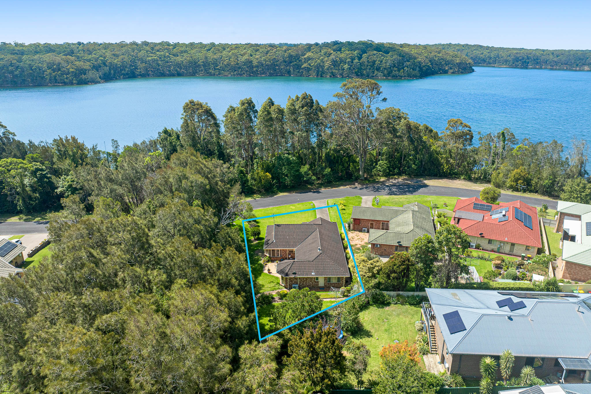 18 Mummaga Lake Drive, Dalmeny