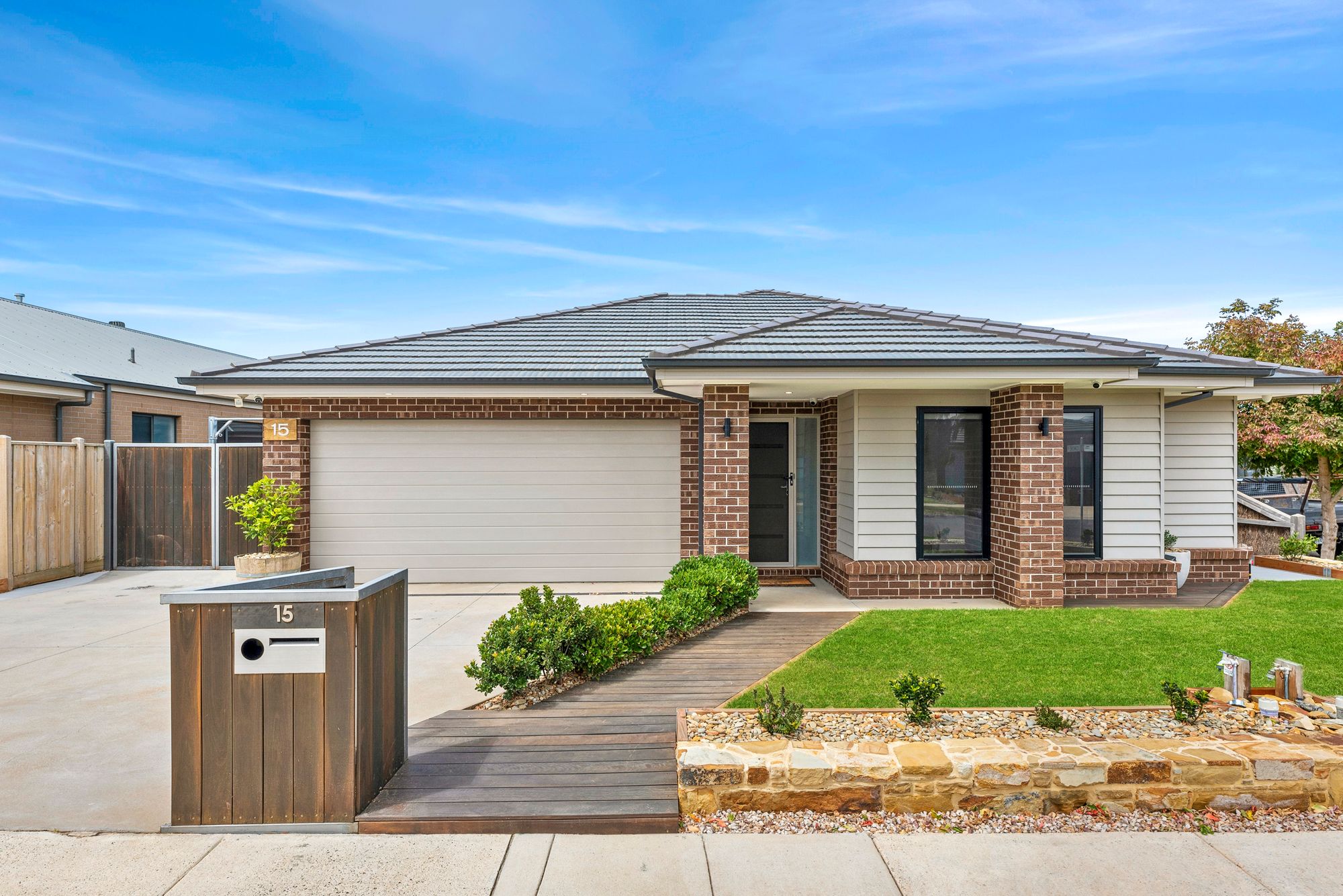 Listing image for 15 Lismore Street, ARMSTRONG CREEK  VIC  3217