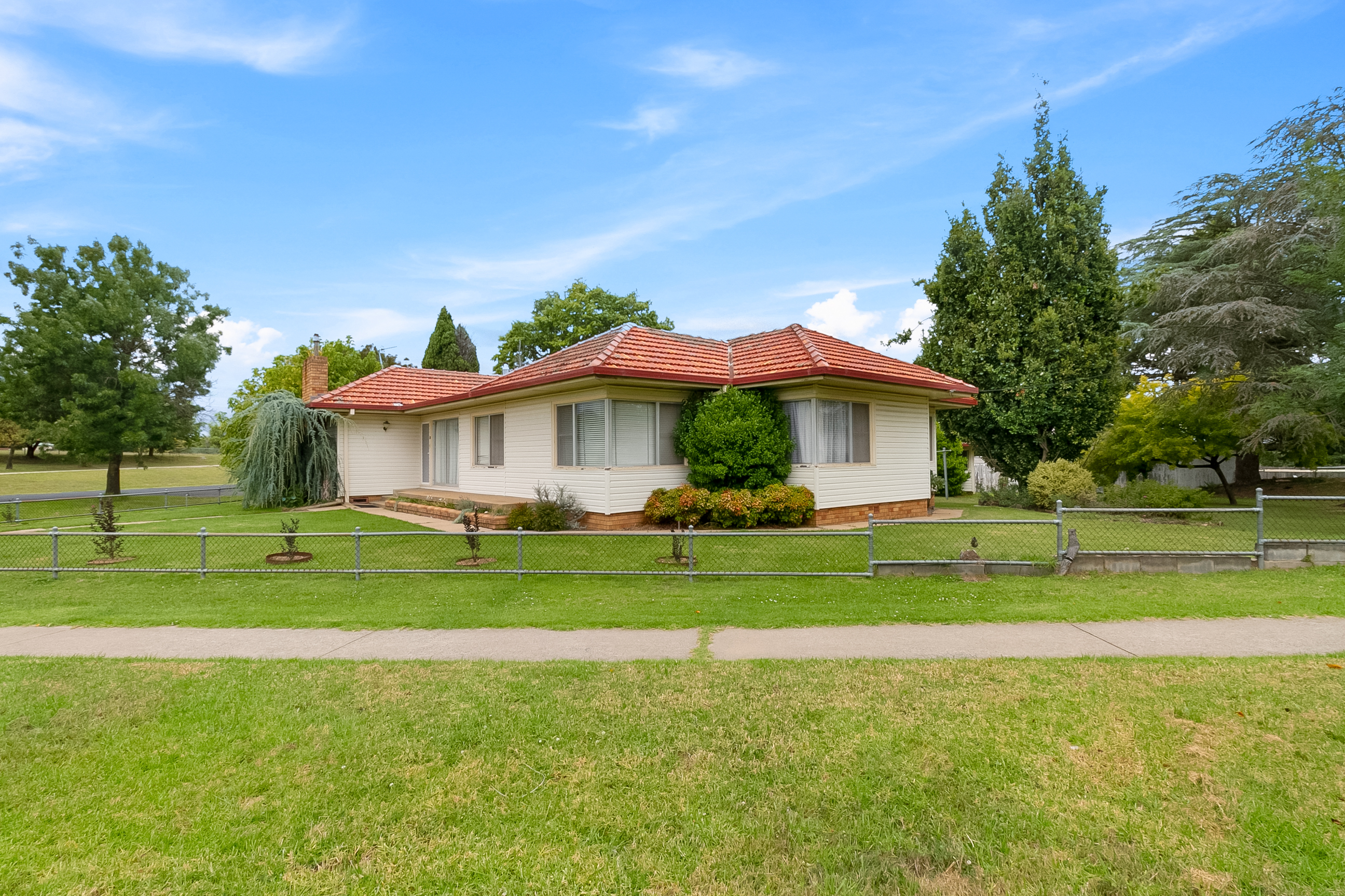 10 King Street, URALLA