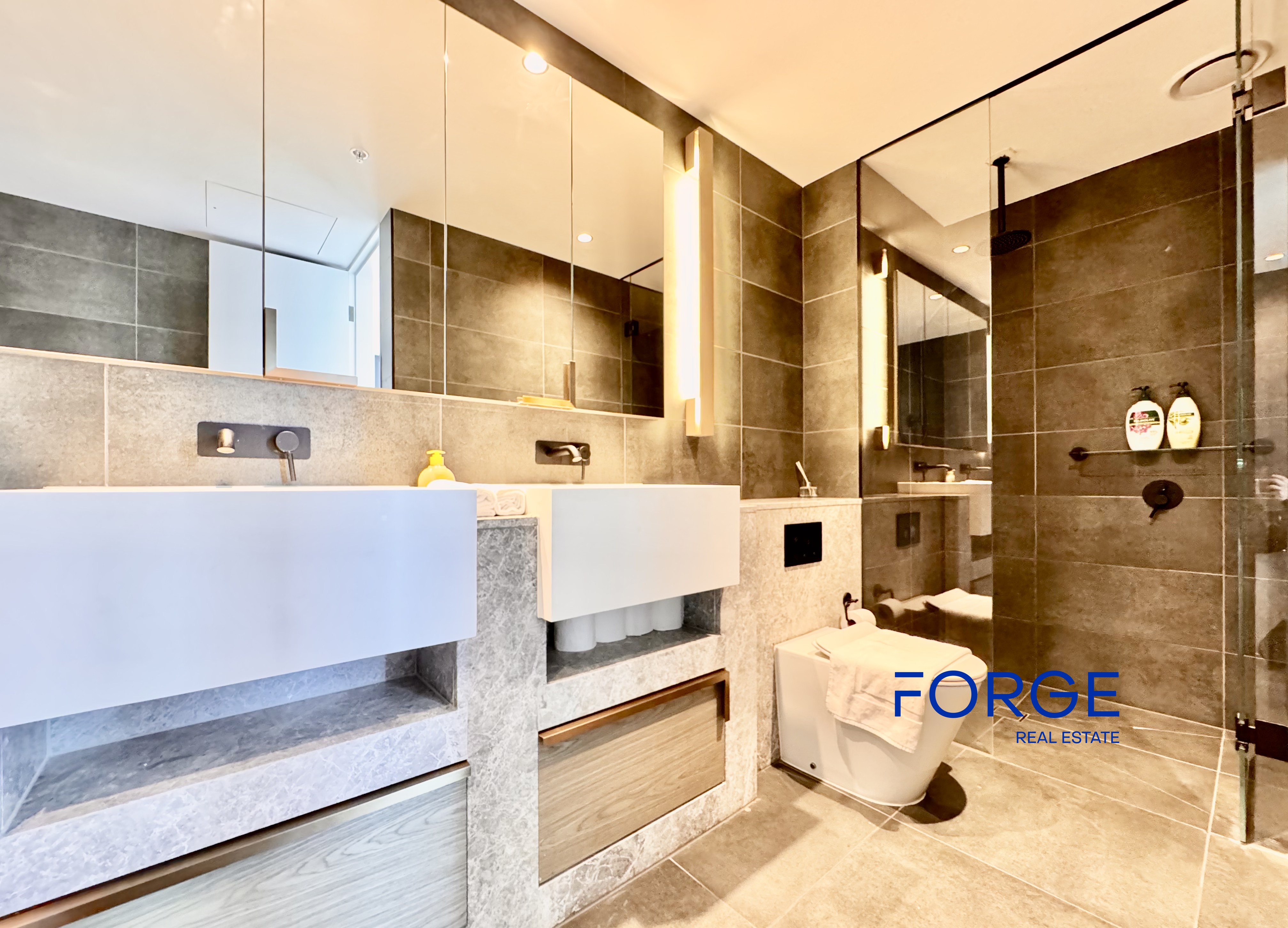 7005 / 370 Queen Street, MELBOURNE