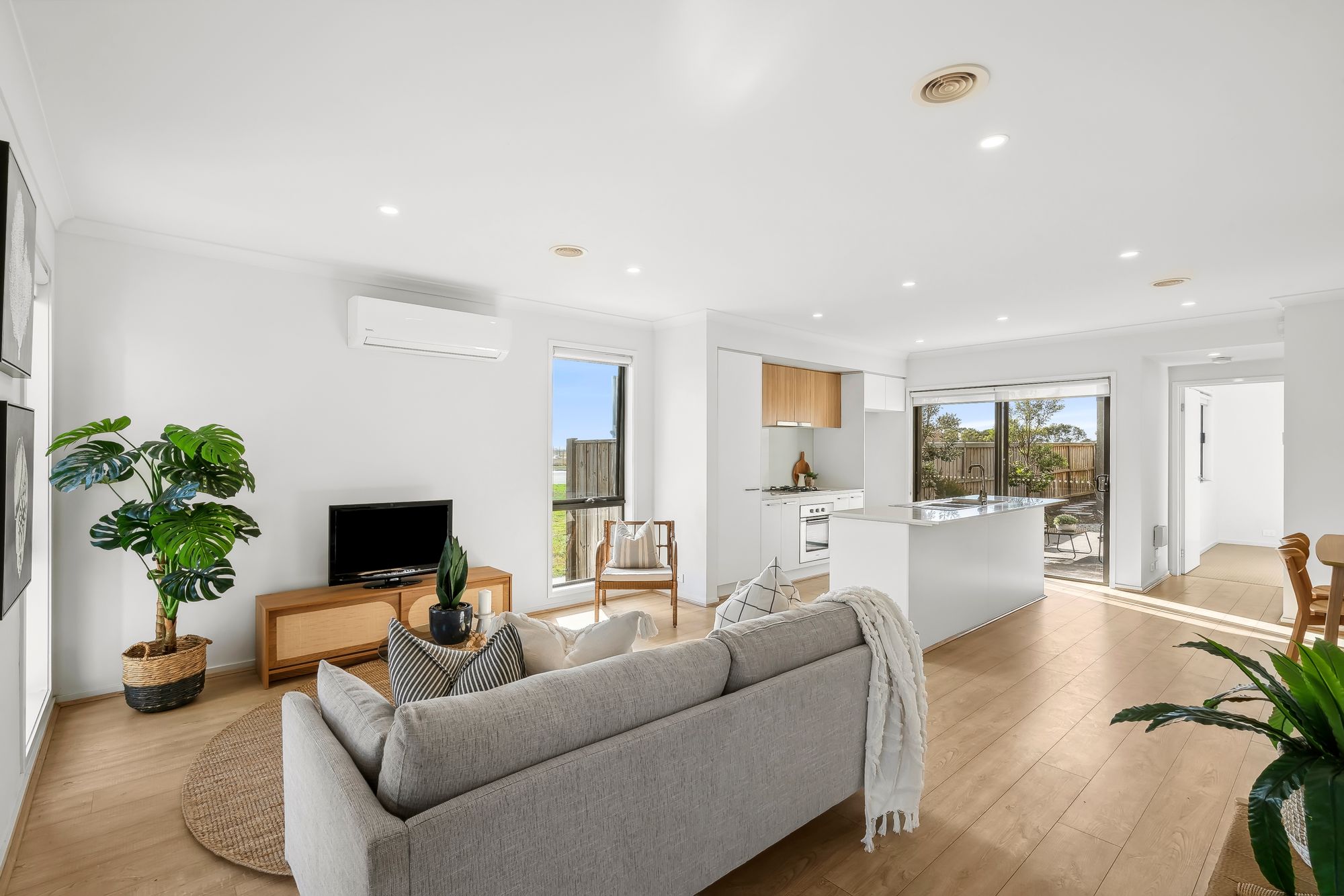 Listing image for 3 Longreach Road, ARMSTRONG CREEK  VIC  3217