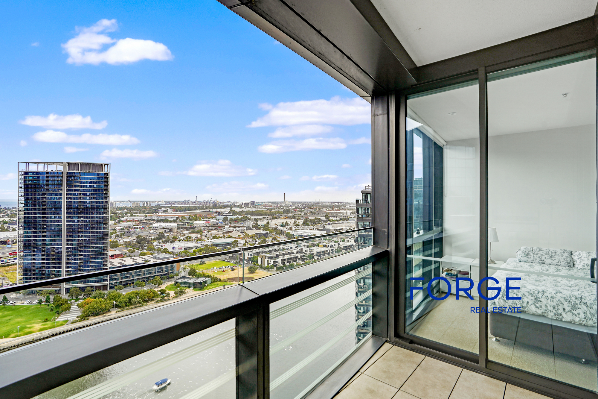 2305n / 883 Collins Street, DOCKLANDS