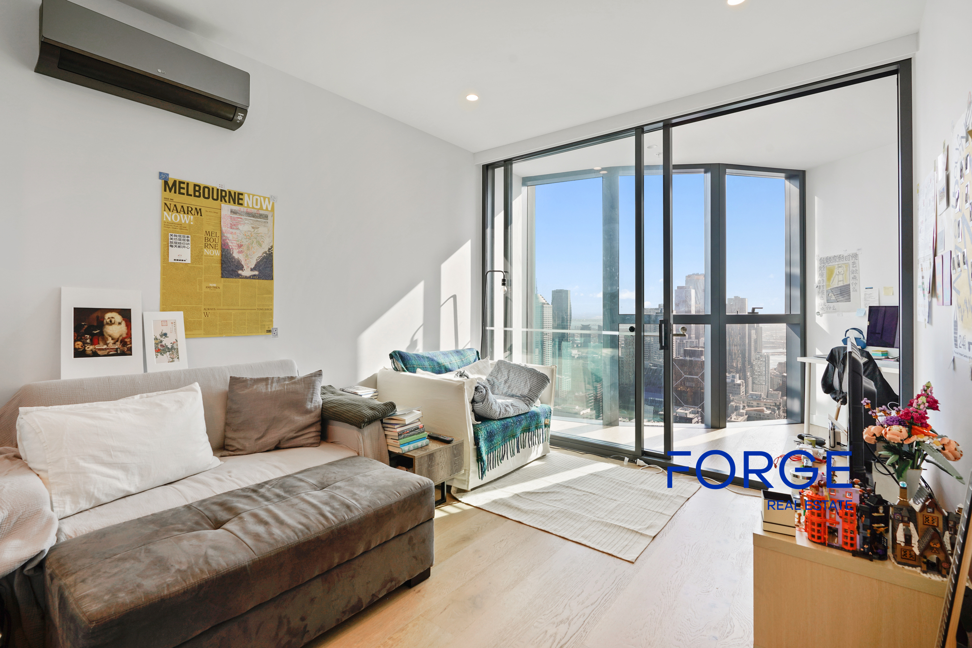 6301 / 228 La Trobe Street, MELBOURNE