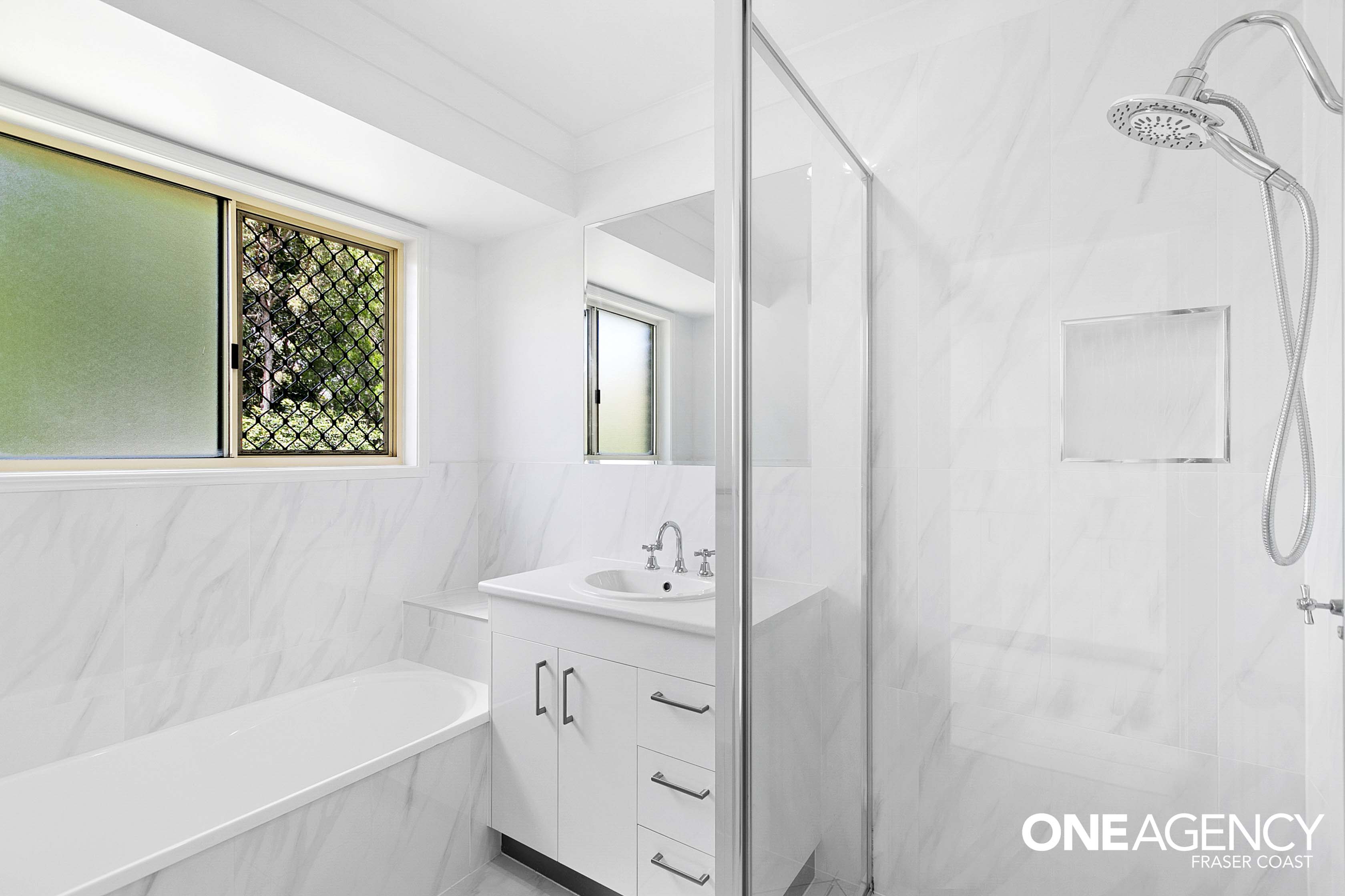 6 Arlington Court, Kawungan