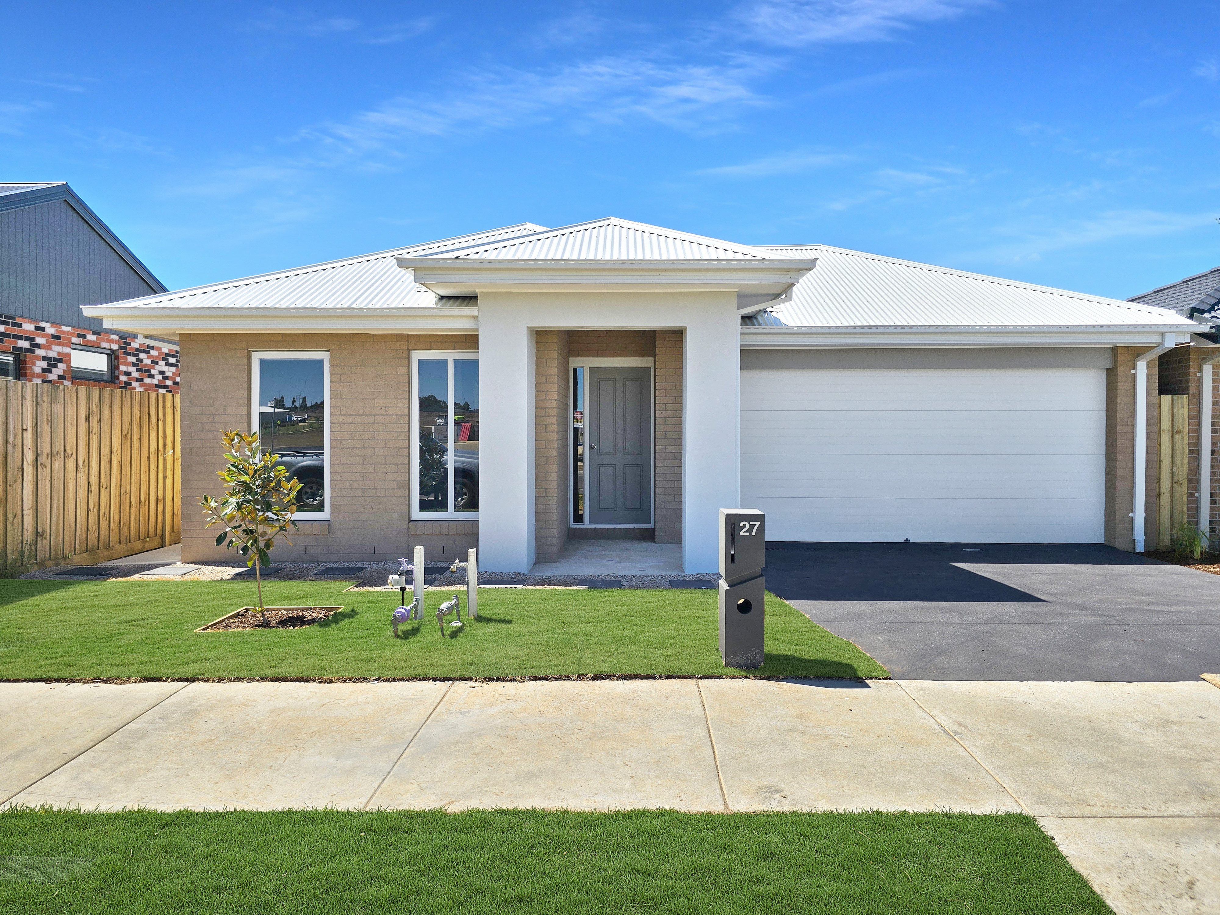 Listing image for 27 Blackwattle Drive, ARMSTRONG CREEK  VIC  3217