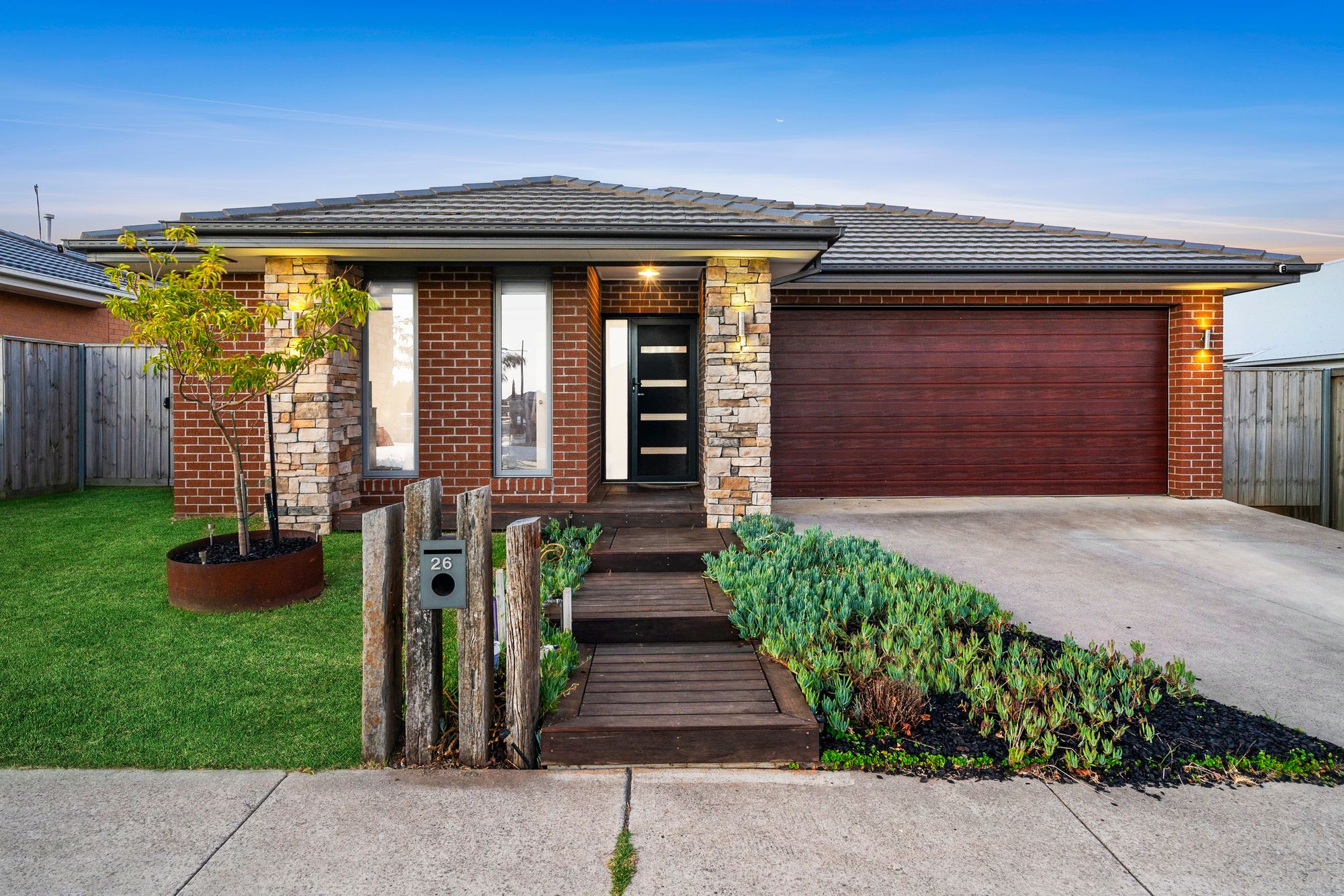 Listing image for 26 Snedden Street, ARMSTRONG CREEK  VIC  3217