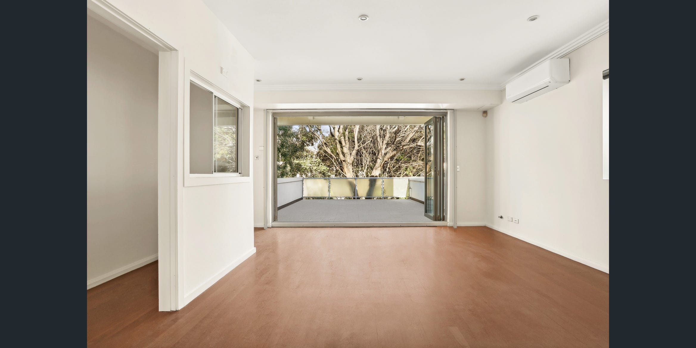 8 Henderson Road