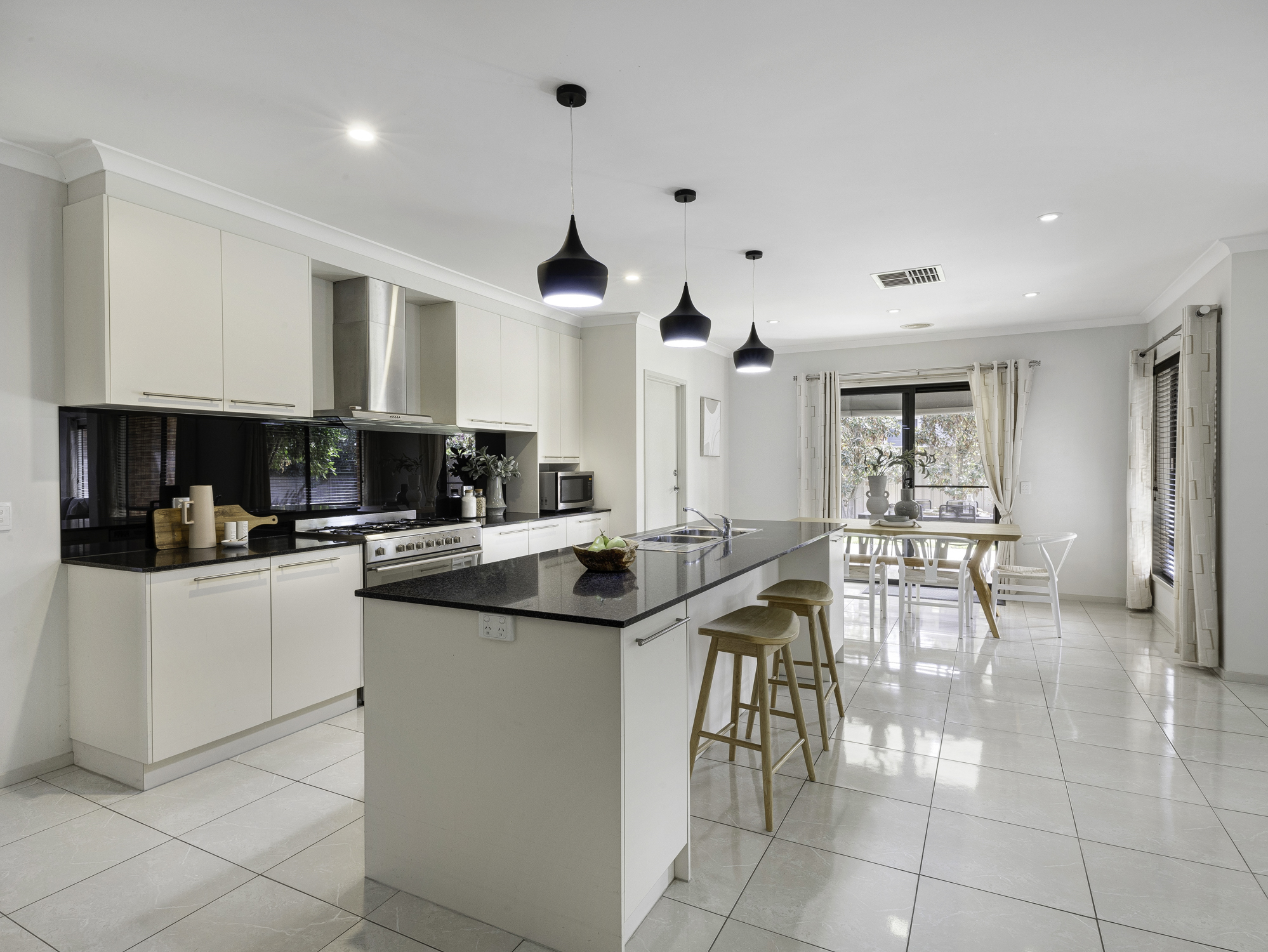 24 Monash Drive, Wangaratta