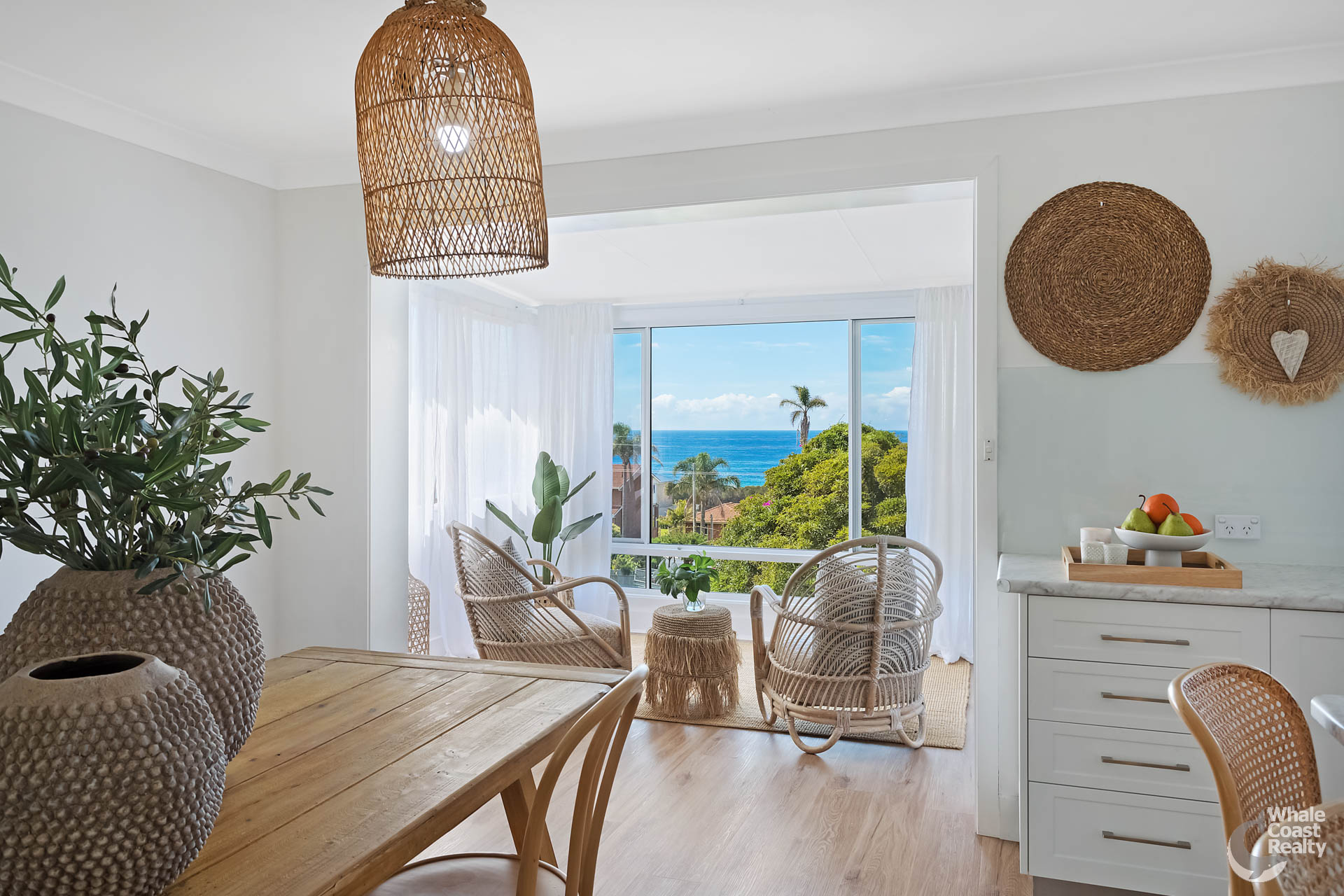 52 Sunset Boulevard, Kianga