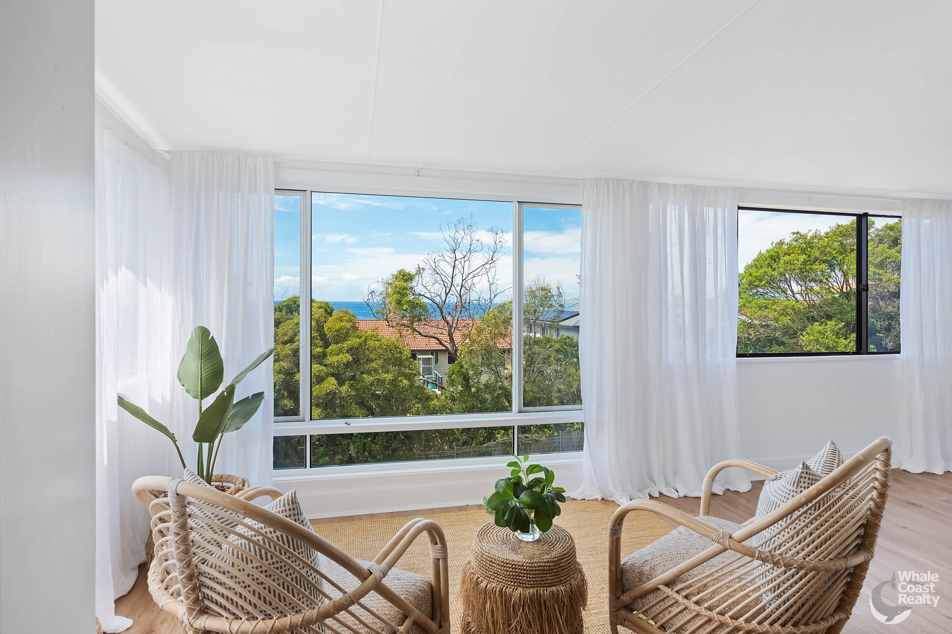 52 Sunset Boulevard, Kianga