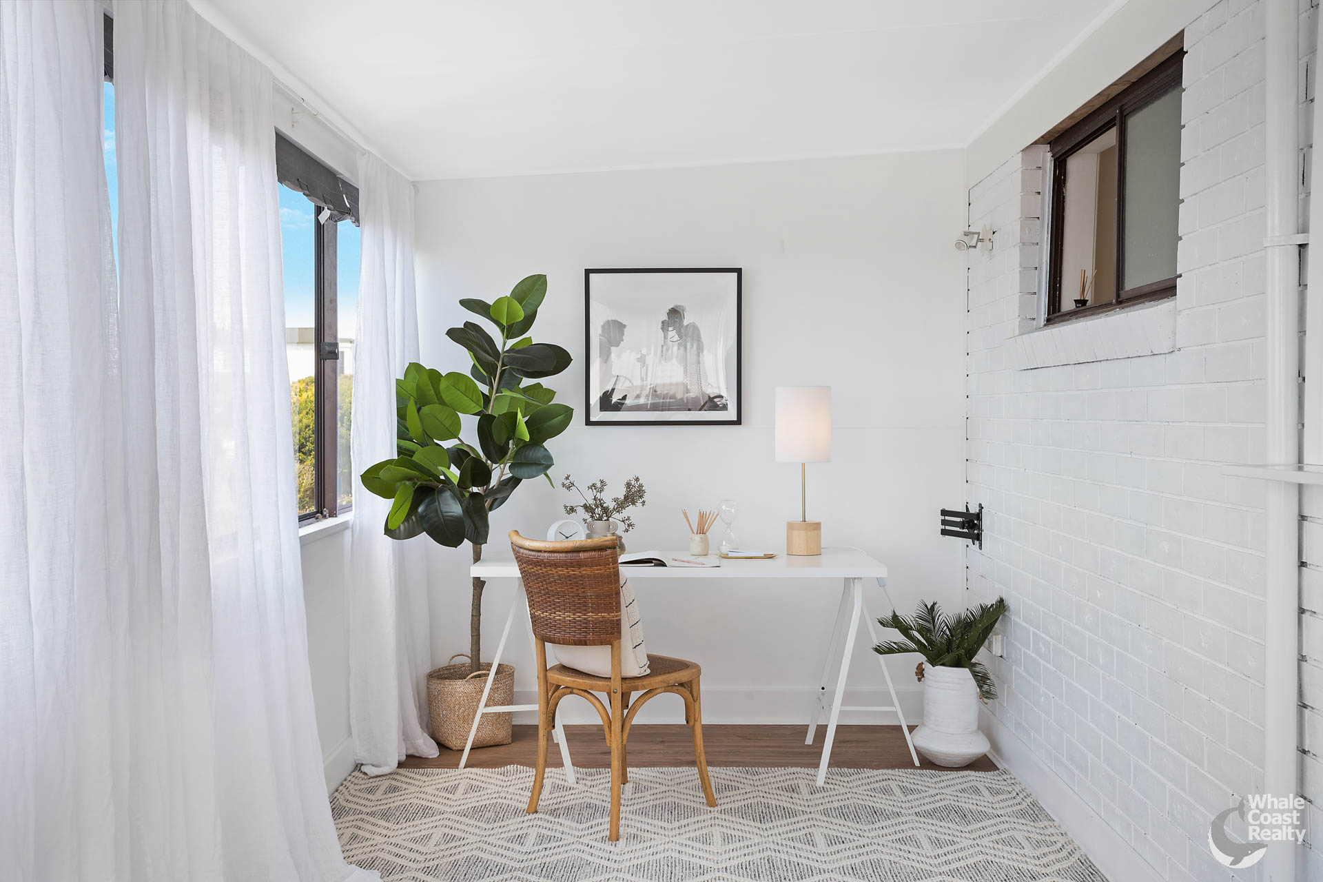 52 Sunset Boulevard, Kianga